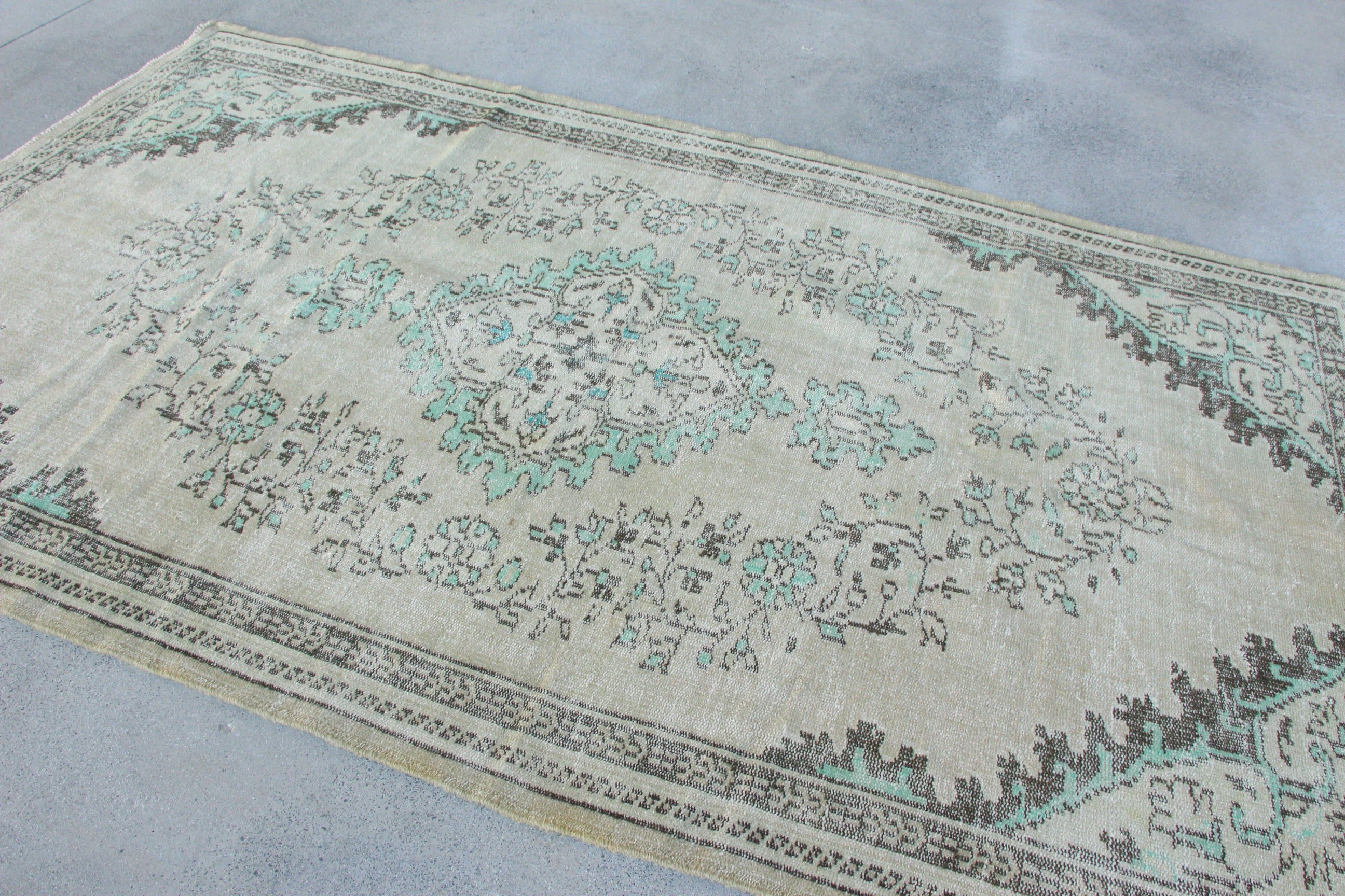 Salon Rugs, Beige  5.7x9.7 ft Large Rug, Boho Rugs, Vintage Rug, Dining Room Rugs, Kitchen Rug, Turkish Rugs