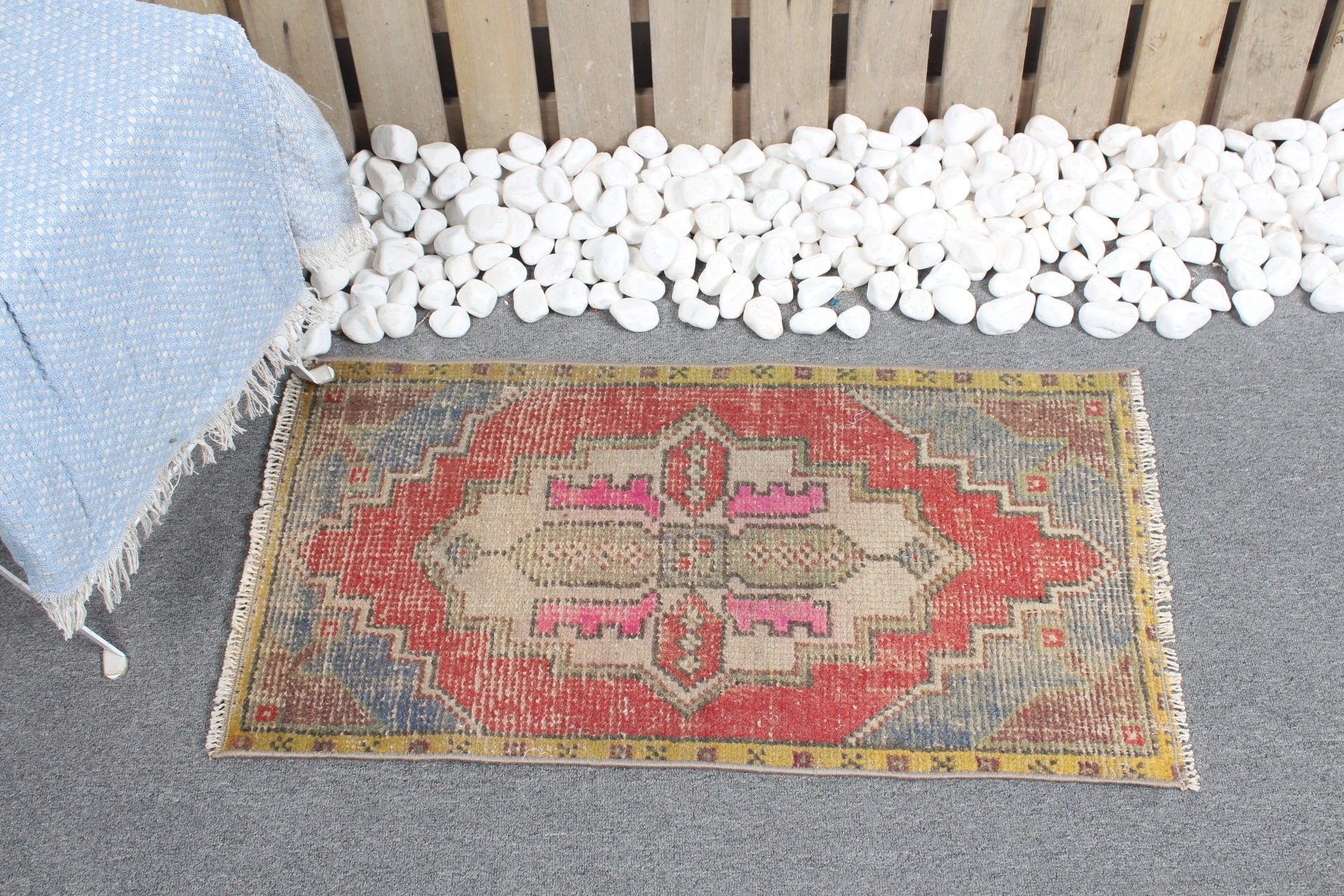 Kırmızı 1.5x2.9 ft Küçük Halı, Banyo Halıları, Vintage Halı, Türk Halısı, Duvara Asılı Halı, Giriş Halısı, Yatak Odası Halısı