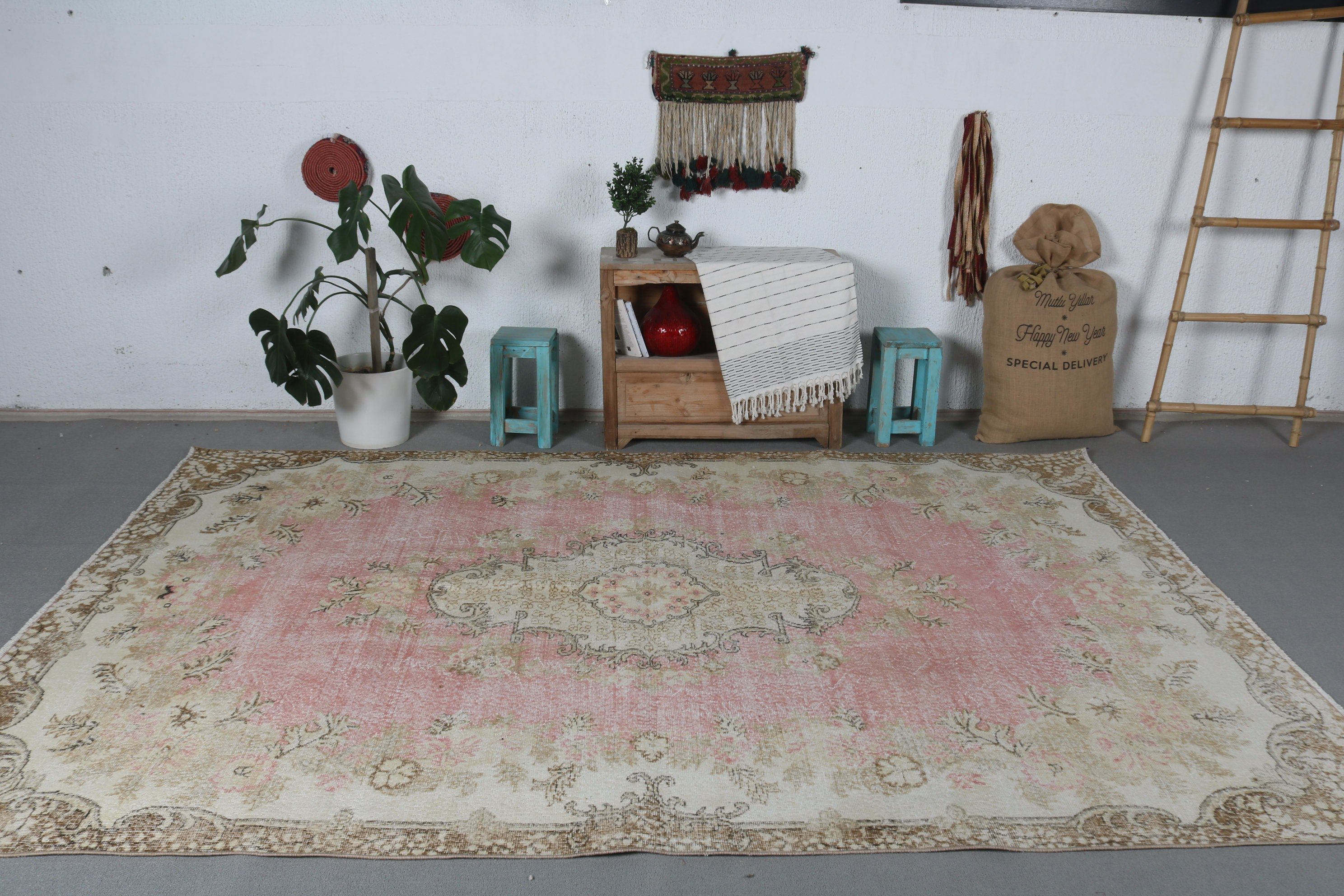 Turkish Rugs, Bedroom Rug, 6.7x9.8 ft Large Rug, Oriental Rug, Pink Anatolian Rugs, Dorm Rug, Living Room Rugs, Vintage Rugs