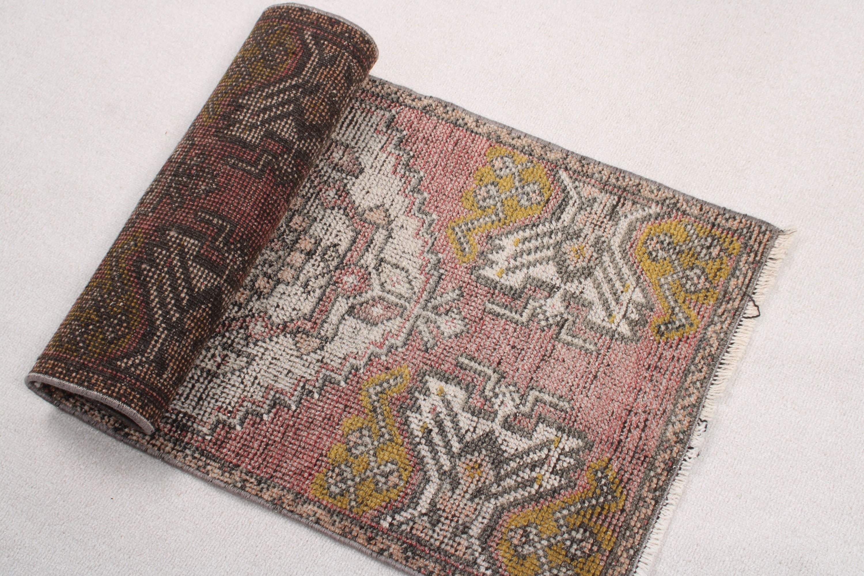 Kapı Paspas Halıları, Vintage Halı, Anadolu Halısı, Mor Açıklama Halısı, Yer Halısı, Türk Halıları, 1.5x3.1 ft Küçük Halılar, Giriş Halıları, Aztek Halıları