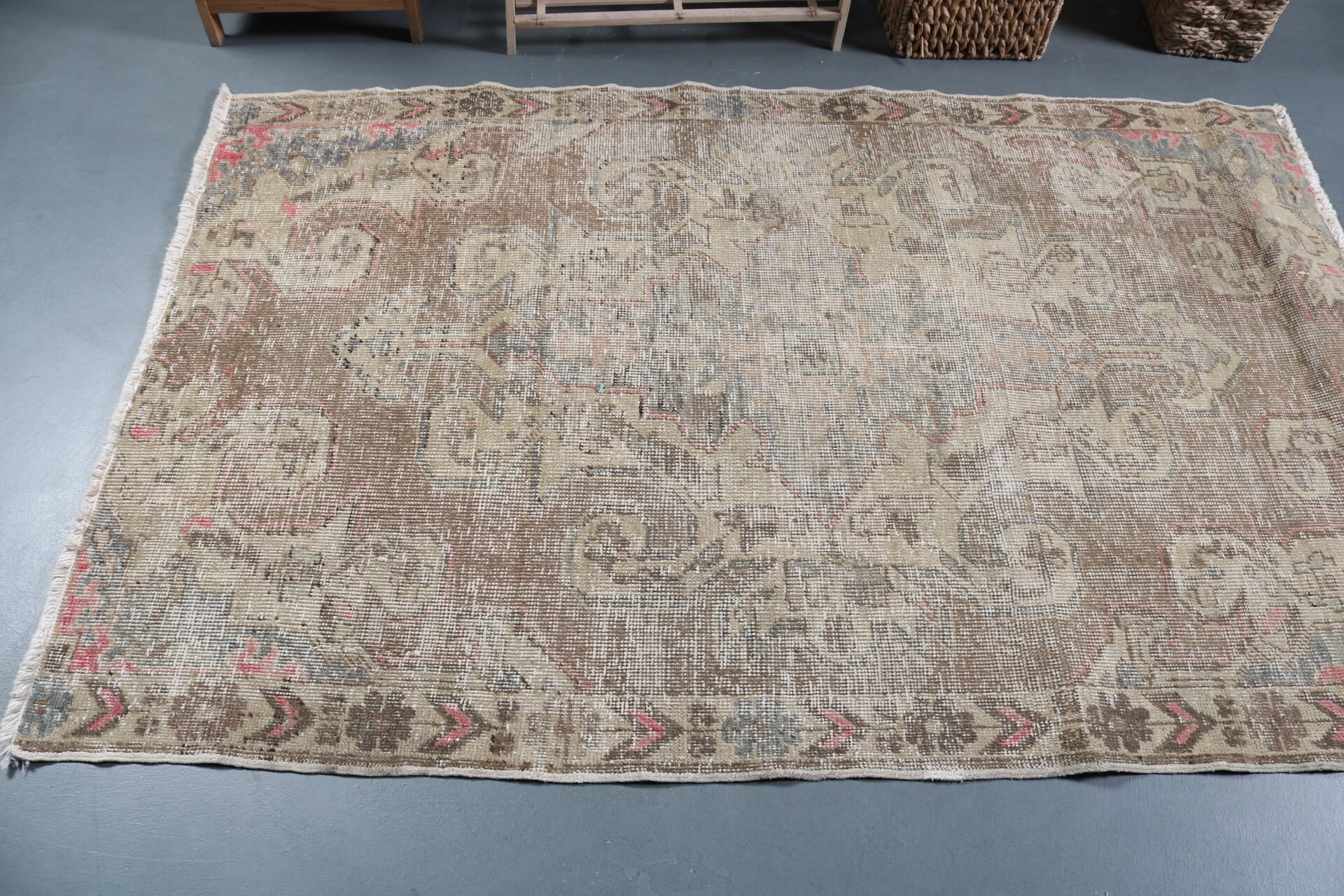 Old Rug, Rugs for Floor, 4.1x6.3 ft Area Rug, Vintage Rugs, Turkey Rug, Indoor Rugs, Dining Room Rug, Wool Rug, Turkish Rug, Anatolian Rug