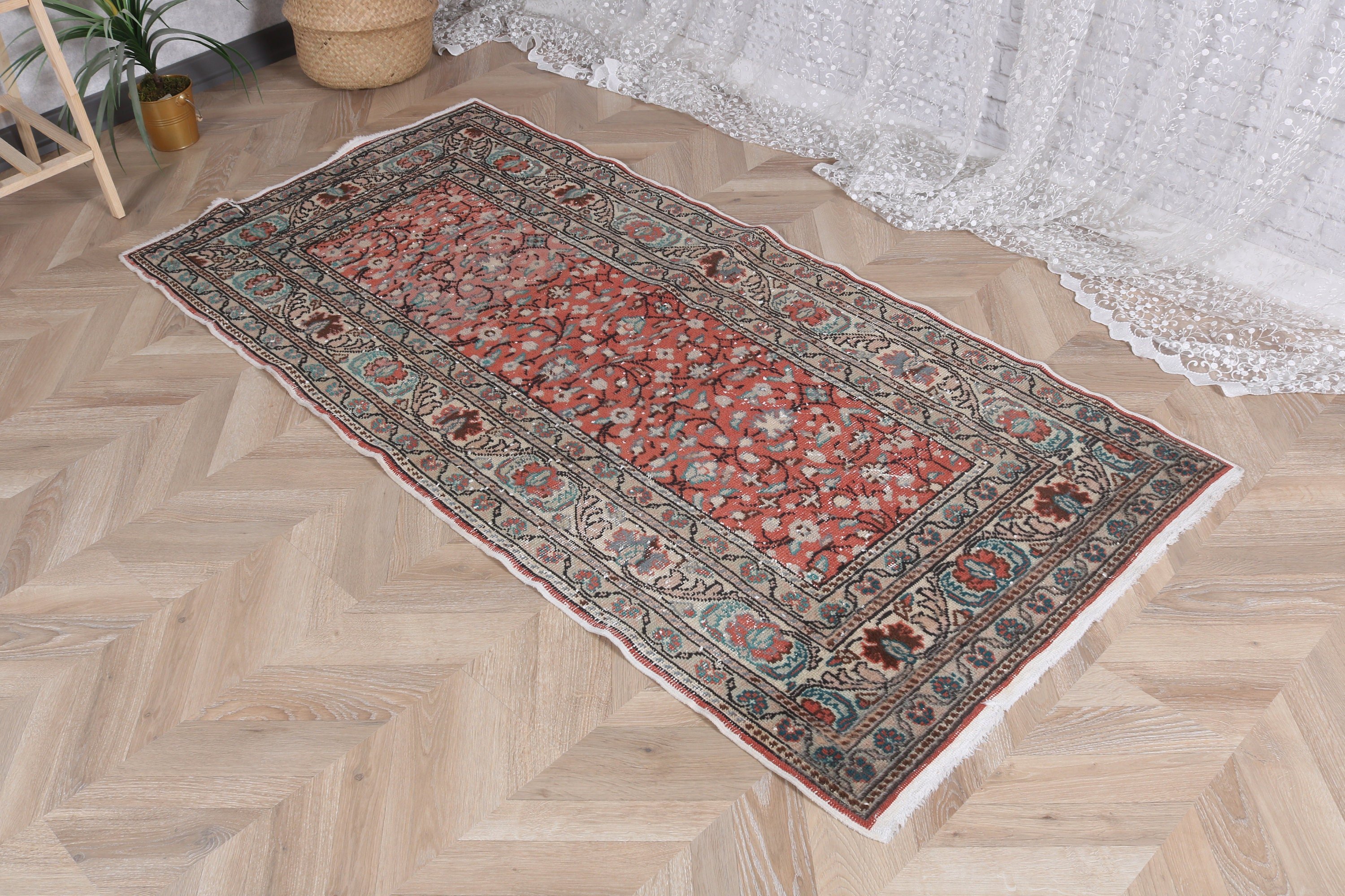 El Dokuma Halılar, Havalı Halılar, Dış Mekan Halıları, Çocuk Odası Halıları, Vintage Halı, 2,8x5,9 ft Vurgulu Halılar, Çocuk Halıları, Kırmızı Boho Halı, Türk Halısı