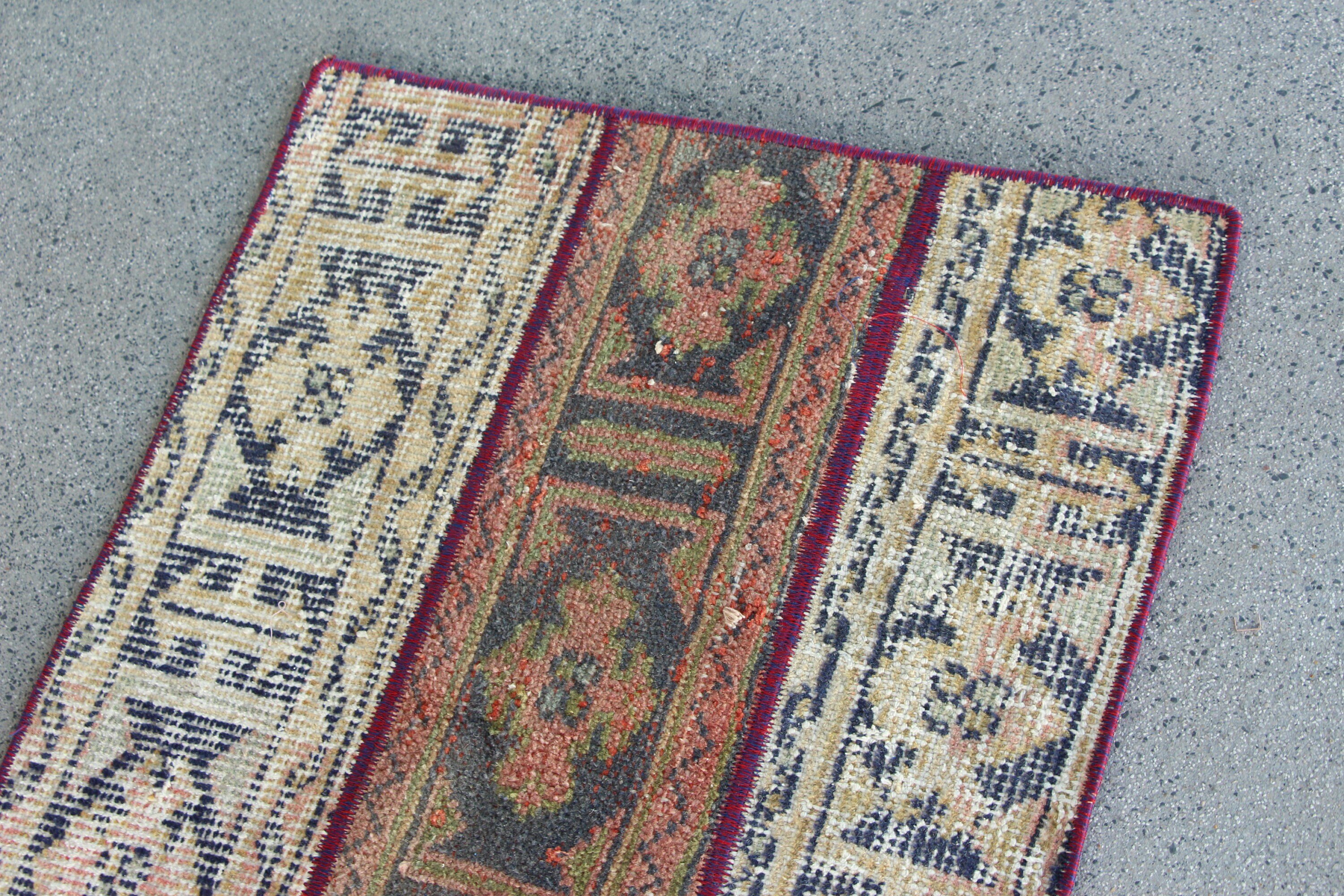 Vintage Halı, Türk Halıları, Araba Paspas Halısı, 2x2,5 ft Küçük Halılar, Çocuk Halısı, Fas Halısı, Oushak Halısı, Araba Paspas Halıları, Mavi Yer Halısı