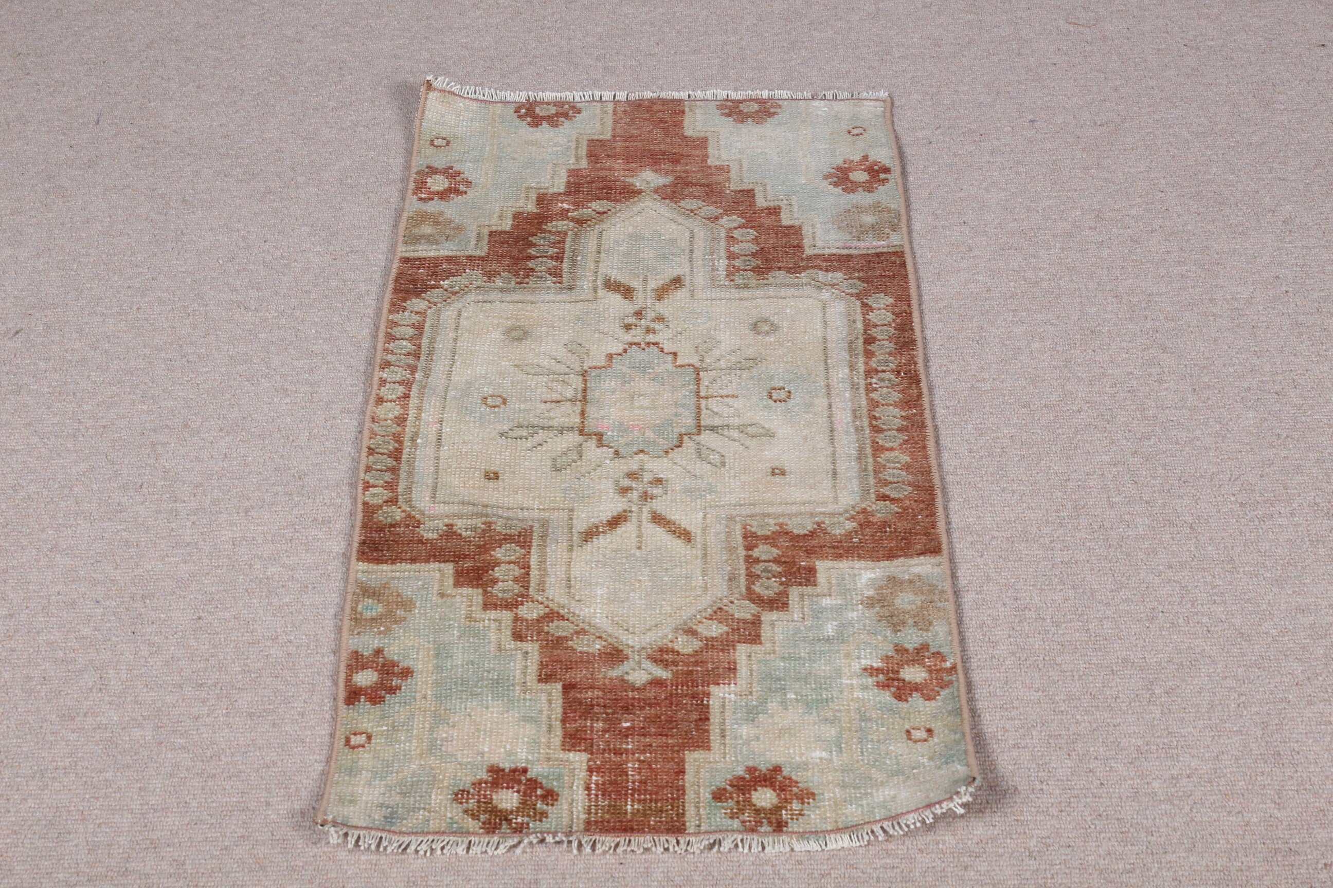 Giriş Halısı, Vintage Halı, 1.6x3.1 ft Küçük Halılar, Yatak Odası Halısı, Mutfak Halısı, Banyo Halıları, Türk Halıları, Anadolu Halısı, Bej Oushak Halısı