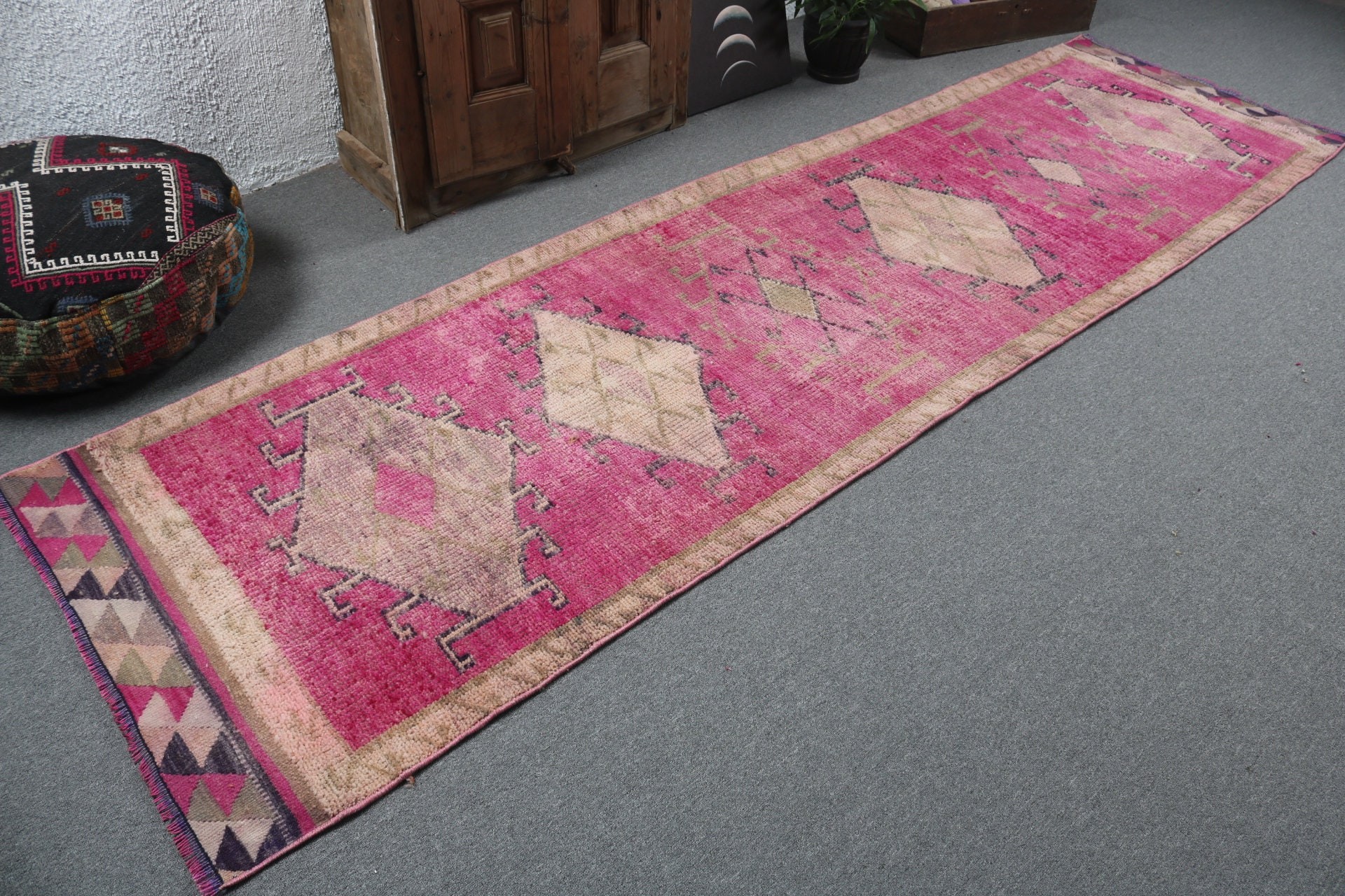 3.1x10.9 ft Runner Halı, Vintage Runner Halılar, Vintage Halı, Türk Halısı, Pembe Anadolu Halıları, Nötr Halılar, El Dokuma Halı, Koridor Halısı