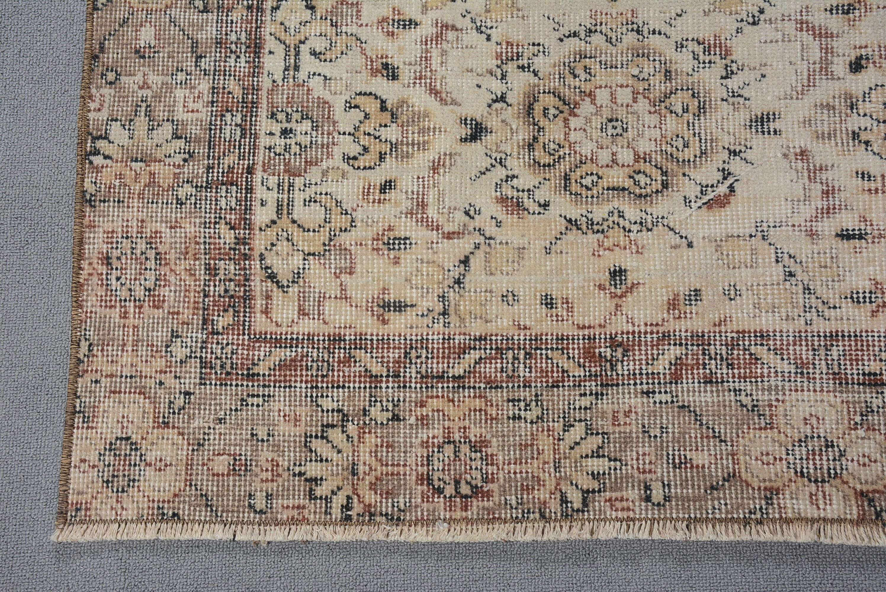 Anatolian Rug, Beige Oushak Rug, Bedroom Rugs, 4.6x8.4 ft Area Rug, Vintage Rug, Turkish Rug, Floor Rug, Indoor Rug, Rugs for Dining Room