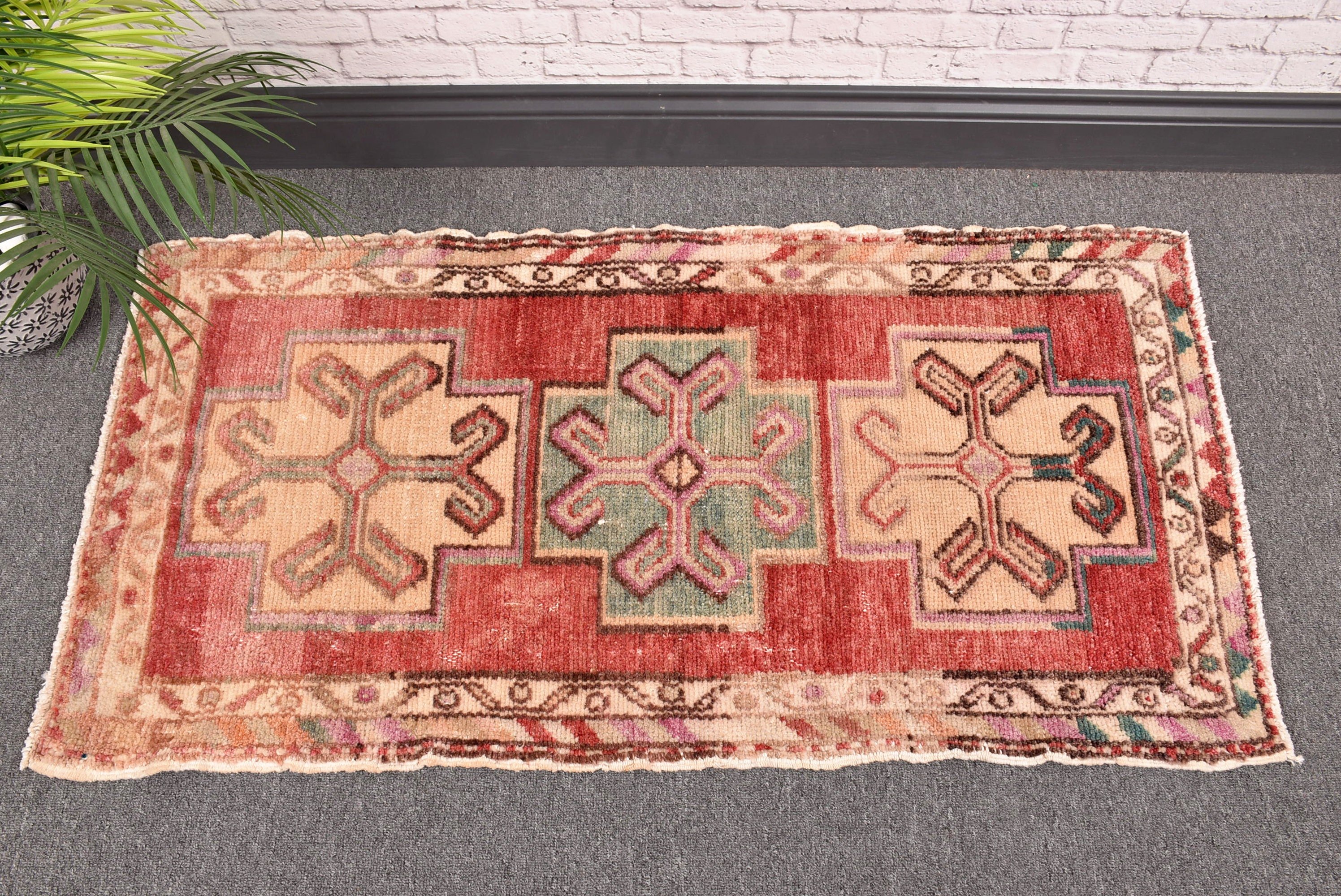 1.9x3.6 ft Small Rug, Rugs for Bedroom, Boho Rug, Beige Statement Rug, Wool Rug, Turkish Rug, Vintage Rug, Bathroom Rugs, Car Mat Rug