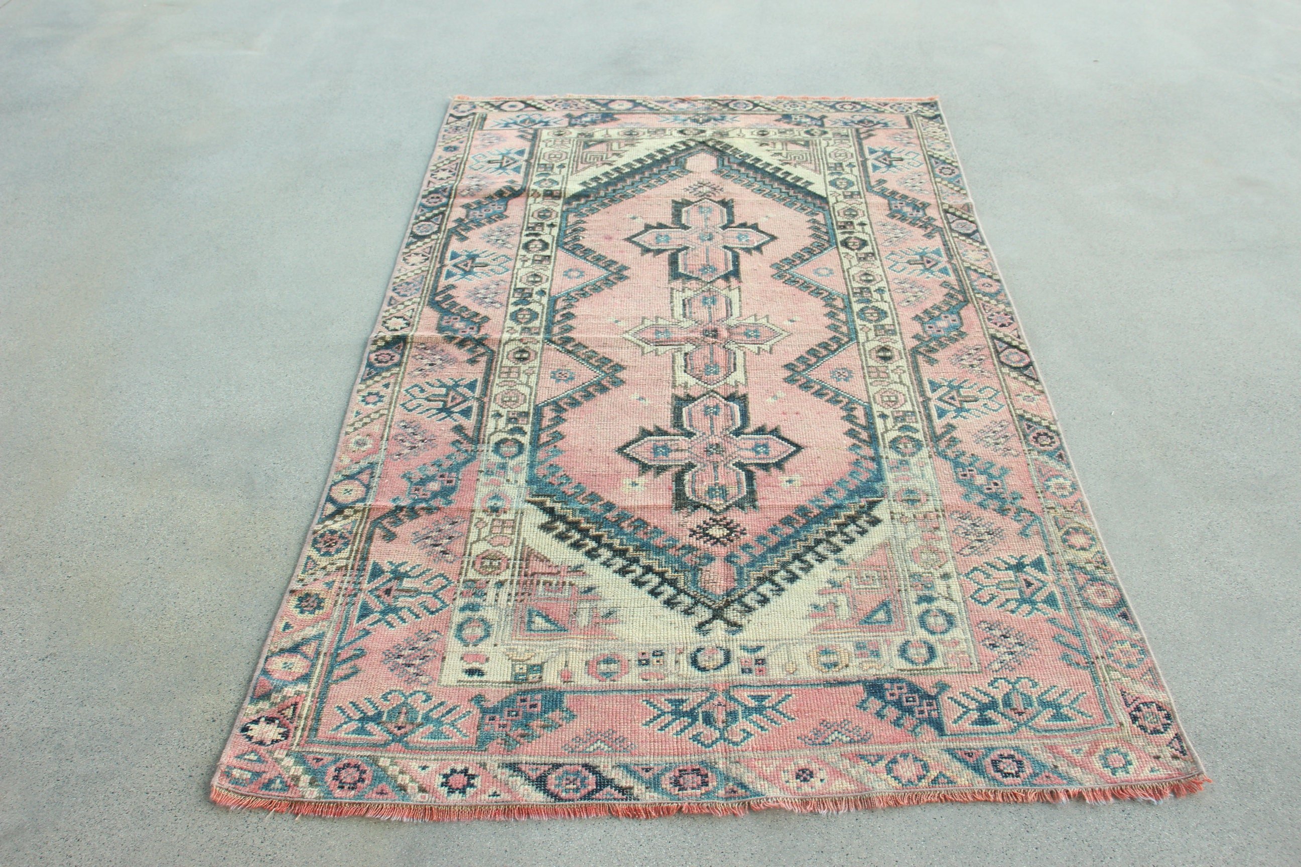 Pink Boho Rugs, Vintage Area Rugs, Vintage Rugs, Bedroom Rug, Turkish Rugs, Cool Rug, Rugs for Area, 3.9x6.2 ft Area Rug