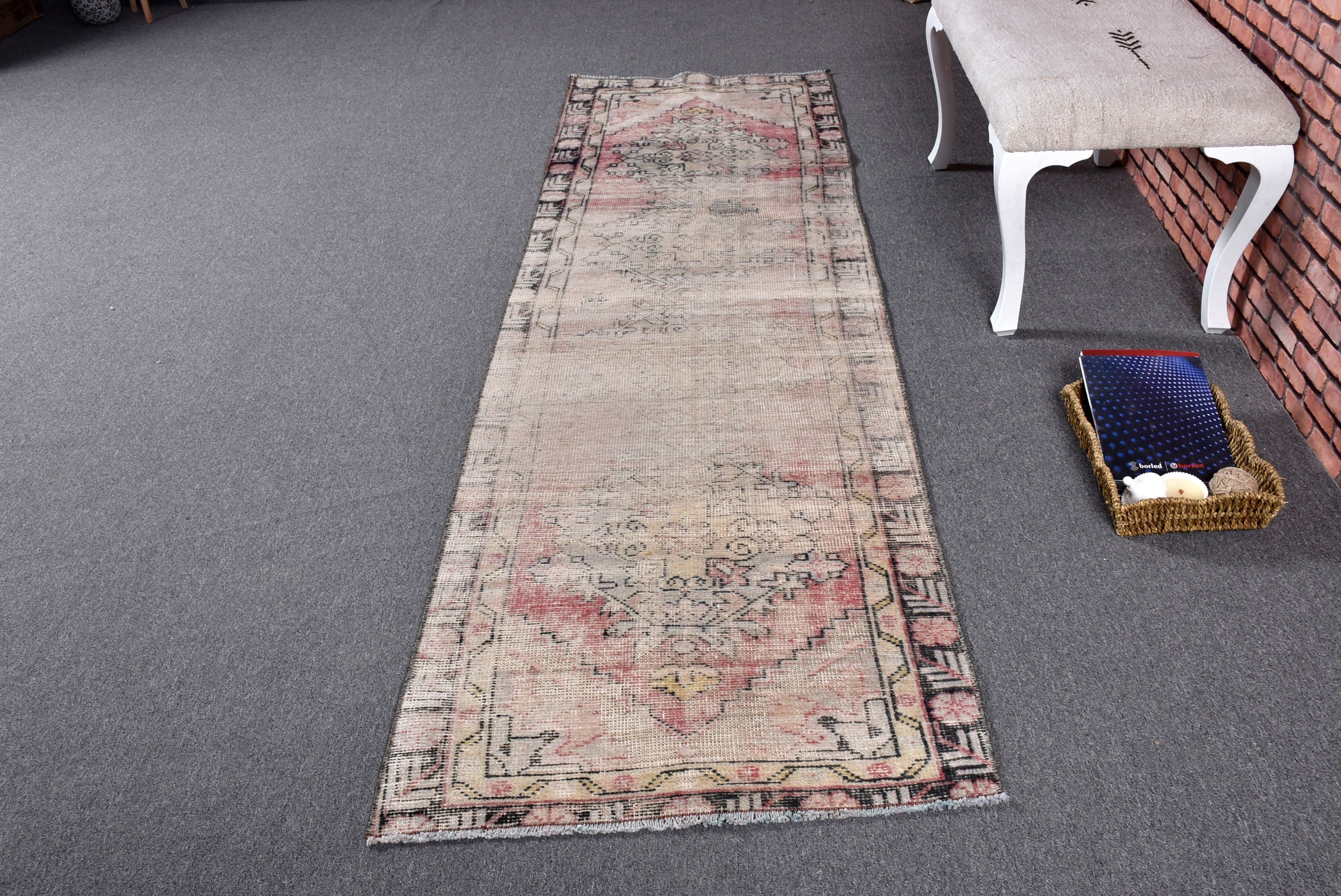 Oushak Halıları, Koridor Halıları, Bej Oushak Halısı, Vintage Halılar, Merdiven Halısı, 2.6x8.8 ft Runner Halıları, Türk Halıları, Ev Dekorasyonu Halıları, Modern Halılar