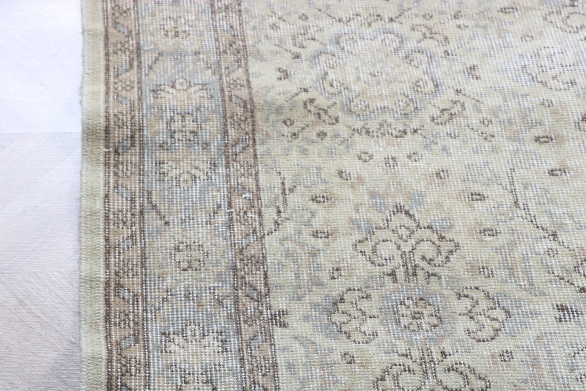 Türk Halıları, Vintage Halılar, 3.9x6.4 ft Alan Halısı, Açıklama Halısı, Anadolu Halısı, Sarı Yatak Odası Halısı, İç Mekan Halısı, Yemek Odası Halıları