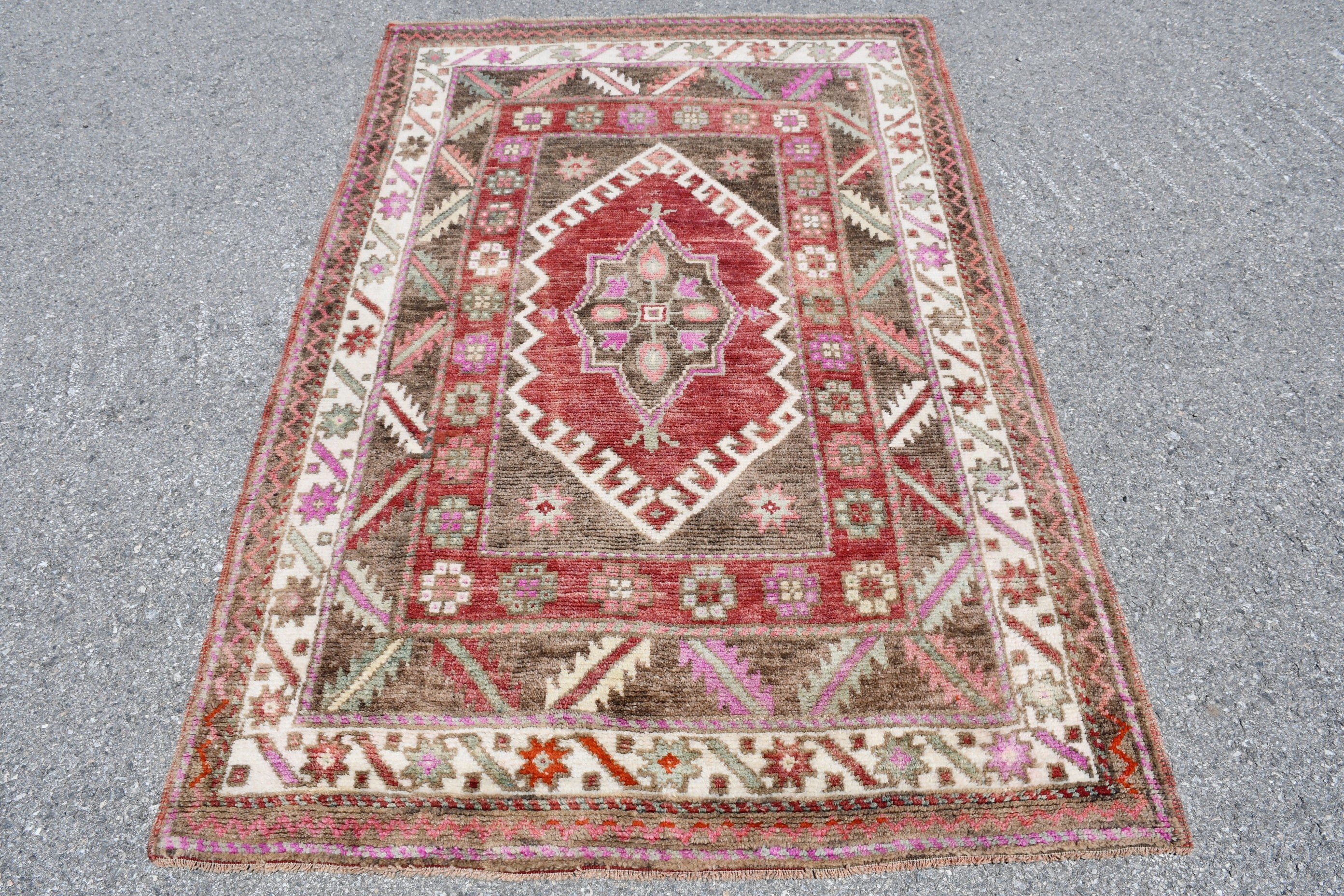 Moroccan Rugs, Home Decor Rugs, Bedroom Rug, Turkish Rugs, 3.9x6.1 ft Accent Rug, Entry Rug, Vintage Rugs, Red Anatolian Rug, Abstract Rugs