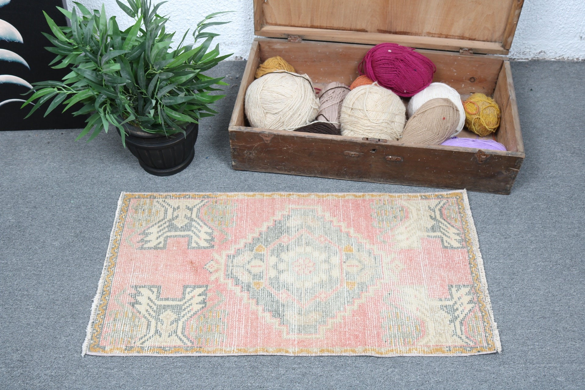 Vintage Rugs, Nursery Rug, Bedroom Rug, Handwoven Rug, Turkish Rugs, Aztec Rug, Oushak Rug, 1.5x2.9 ft Small Rugs, Red Handwoven Rug