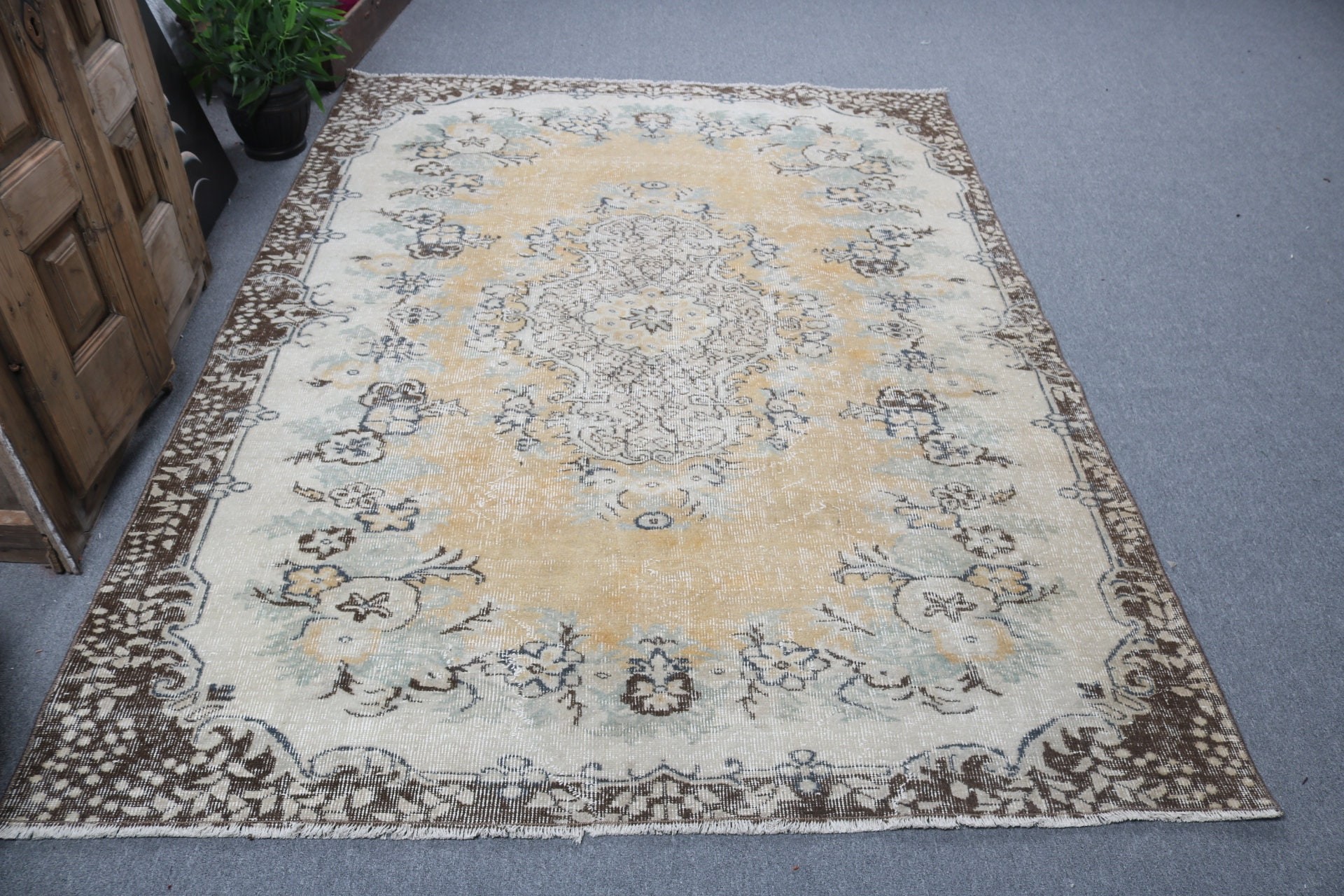 Büyük Vintage Halılar, Düz Dokuma Halılar, Geometrik Halılar, Büyük Oushak Halılar, 5.7x7.5 ft Büyük Halı, Sarı Yatak Odası Halıları, Vintage Halılar, Türk Halısı