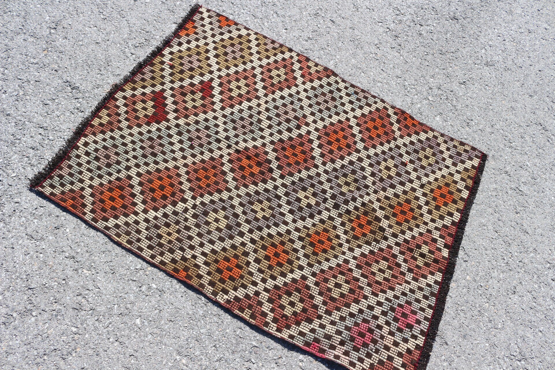 Nostaljik Kilim, Banyo Kilim, Mutfak Kilim, Kahverengi Serin Kilim, Uşak Kilim, 83x112 cm Küçük Kilim, Yatak odası Kilim, Duvar Kilim