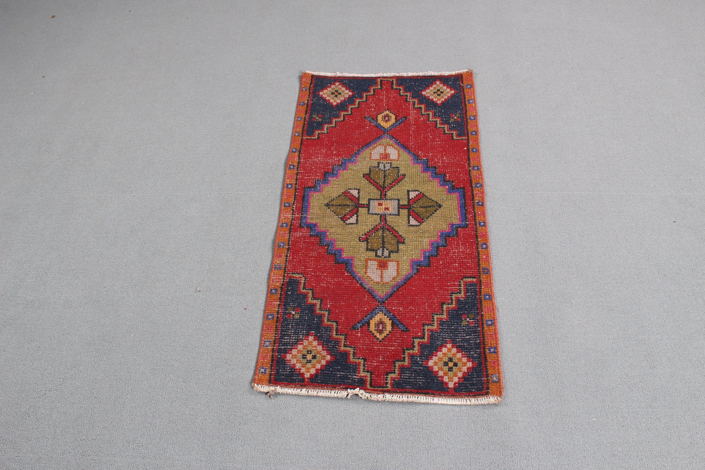 Vintage Rug, Bathroom Rug, Rugs for Bath, Red Bedroom Rugs, Turkish Rug, 1.7x3.2 ft Small Rug, Cool Rug, Statement Rug, Wool Bath Mat Rugs