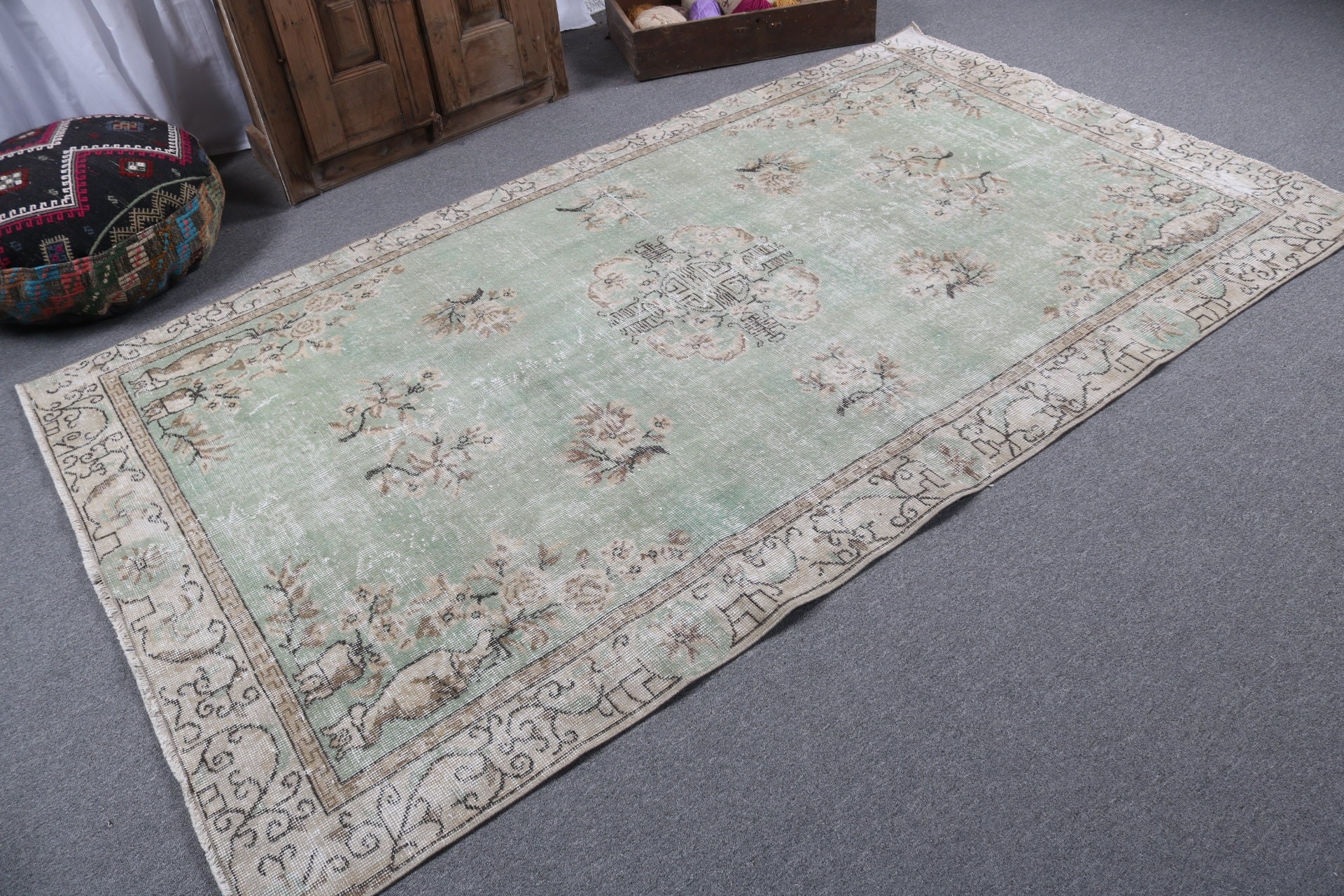 5x8.5 ft Large Rugs, Bedroom Rugs, Turkish Rug, Salon Rugs, Green Oushak Rug, Vintage Rugs, Neutral Rugs, Dining Room Rug, Luxury Rugs