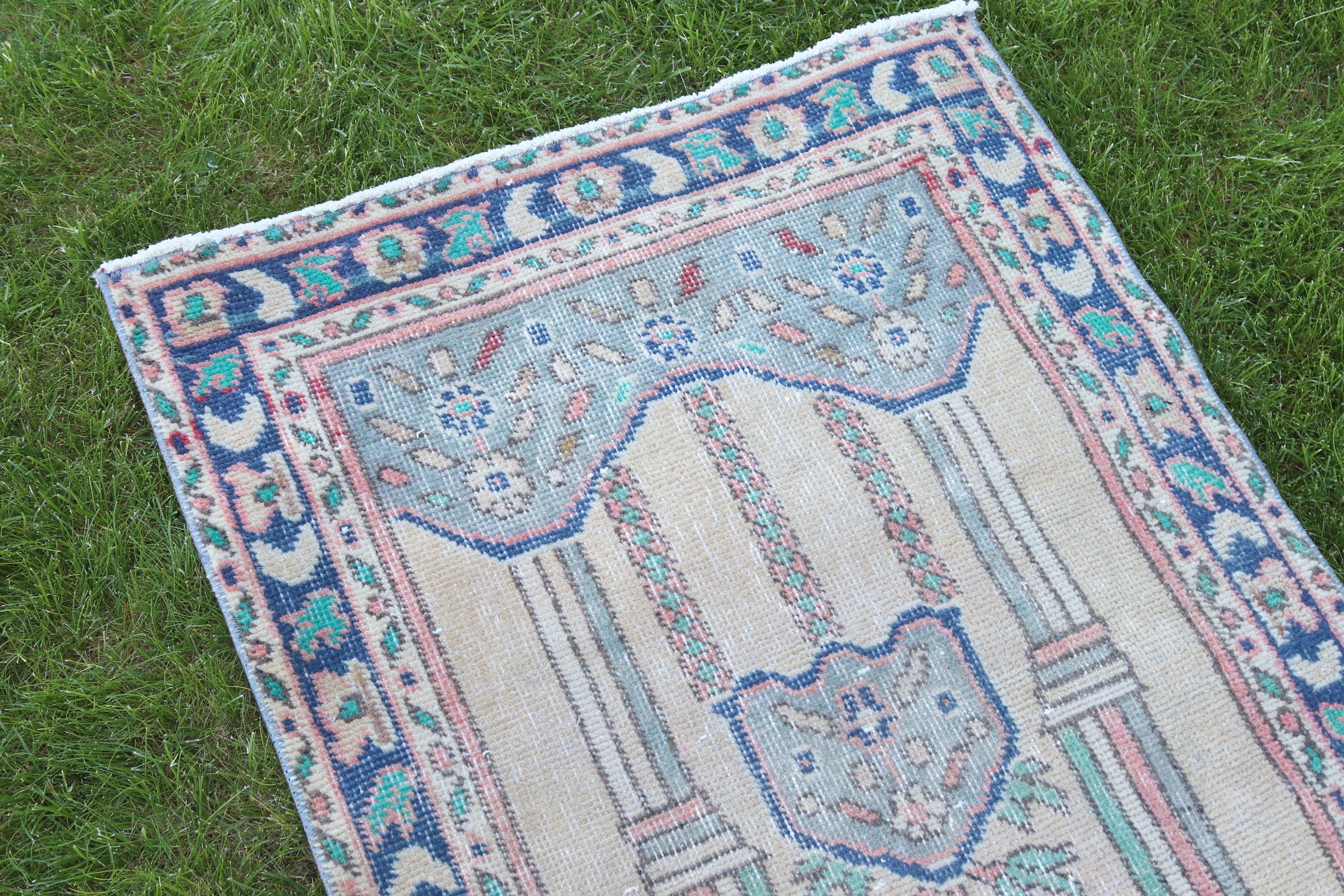 Vintage Halı, Duvara Asılı Halı, Kapı Paspası Halısı, 2.5x3.7 ft Küçük Halı, Geometrik Halı, Bej Oryantal Halılar, Türk Halısı, Anadolu Halıları