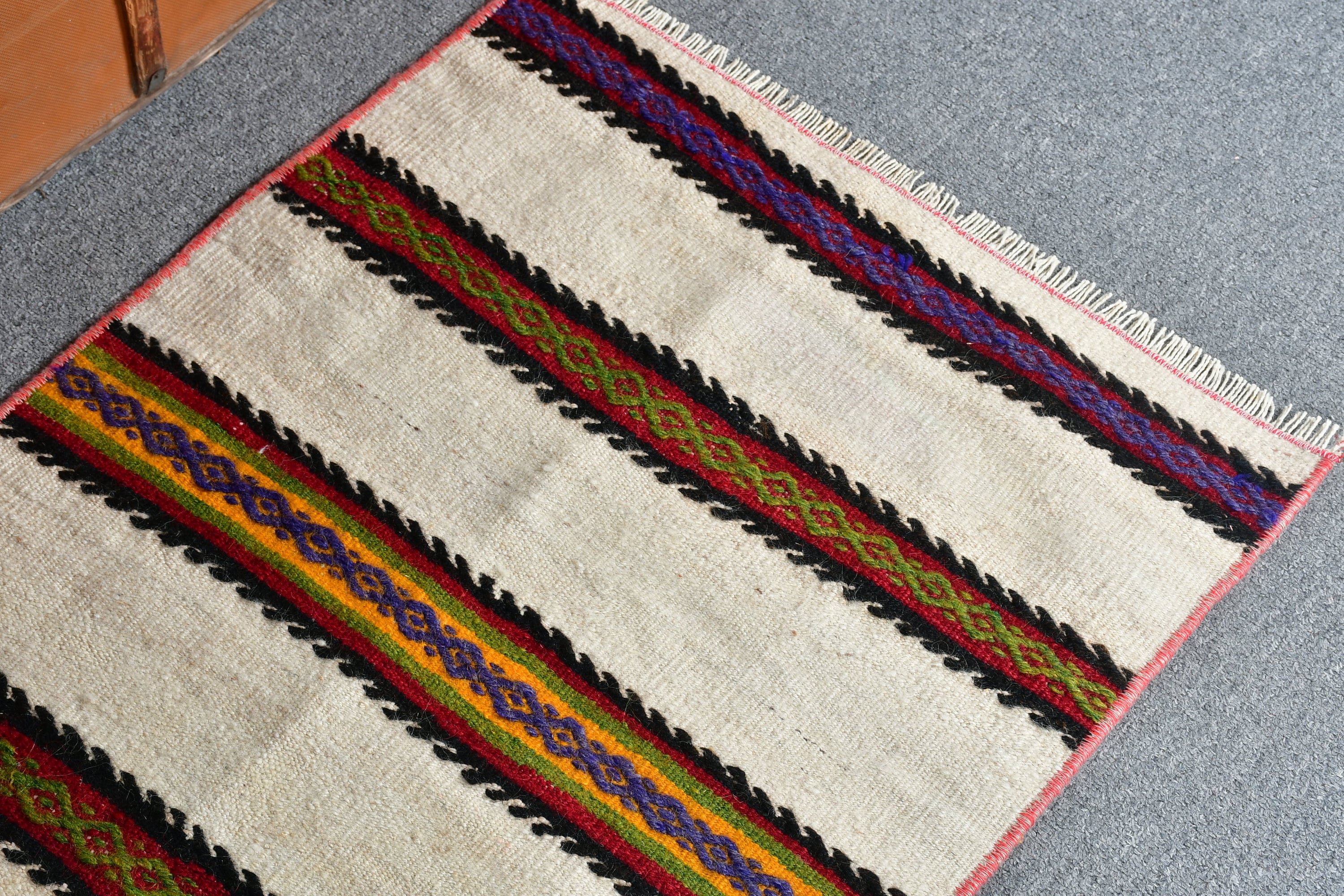 Beyaz Anadolu Halısı, Araba Paspası Halıları, Ev Dekorasyonu Halısı, Kilim, Yatak Odası Halısı, Mutfak Halısı, Vintage Halı, Türk Halısı, 1.7x2.5 ft Küçük Halılar