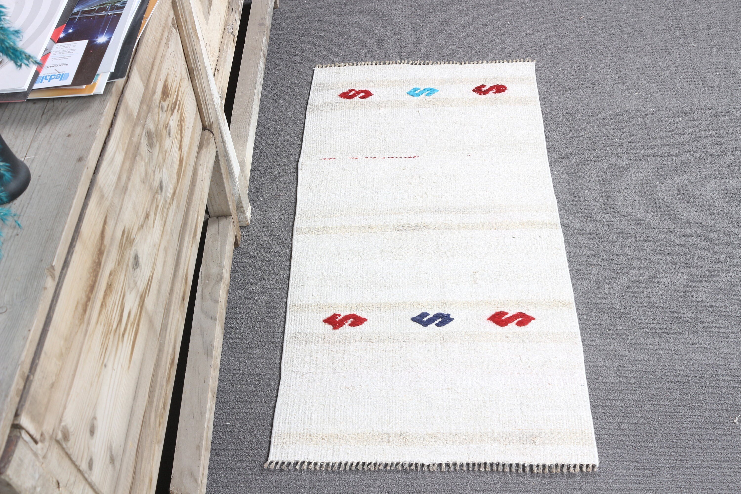 Turkish Rug, Bathroom Rug, 1.7x3.2 ft Small Rug, Moroccan Rugs, Kitchen Rug, White Oushak Rugs, Rugs for Nursery, Vintage Rug, Wool Rug