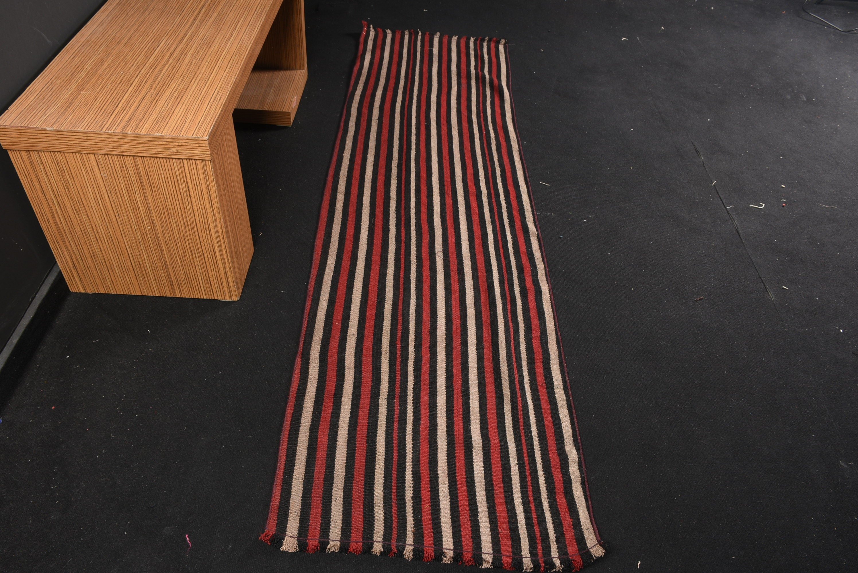 Vintage Halı, Fas Halıları, Kırmızı Mutfak Halısı, 2.1x7.7 ft Runner Halısı, Türk Halıları, Runner Halıları, Estetik Halı, Eski Halı, Havalı Halılar, Kilim