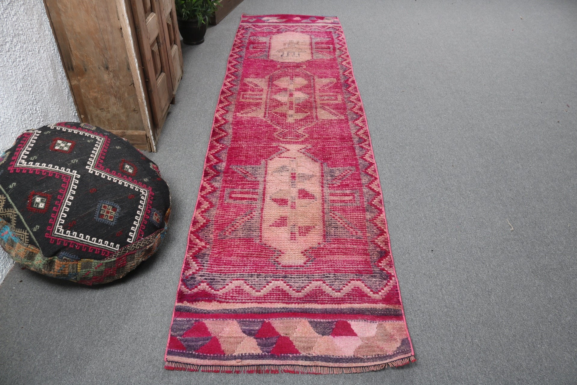 Uzun Koşucu için Halılar, 2.6x10.2 ft Runner Halıları, Mutfak Halıları, Vintage Halı, Türk Halıları, Geometrik Halı, Pembe Geometrik Halılar, Yer Halısı