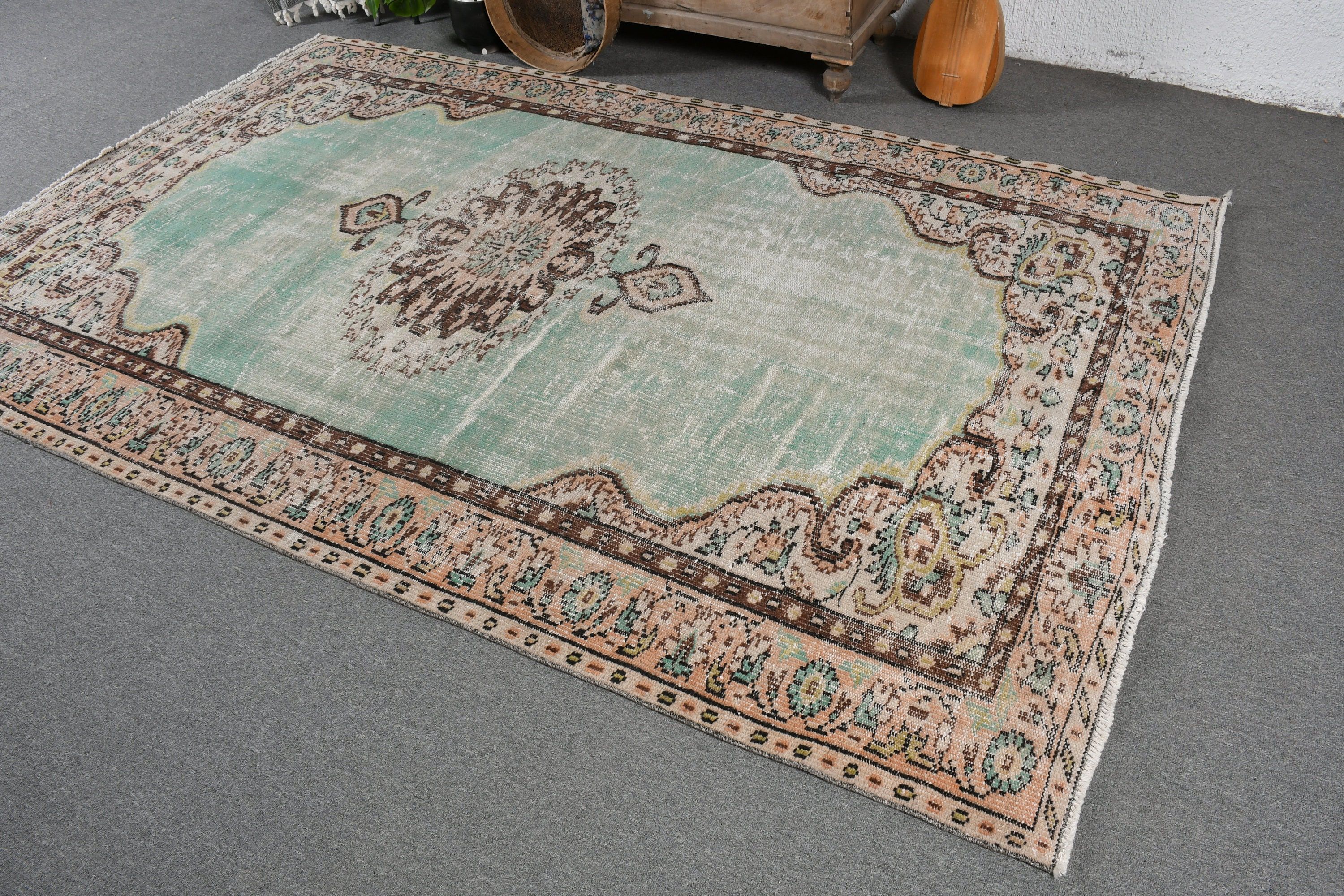 Moroccan Rug, Vintage Rug, Green Anatolian Rug, Anatolian Rug, Turkish Rug, Living Room Rug, Dining Room Rug, 5.6x8.8 ft Large Rugs