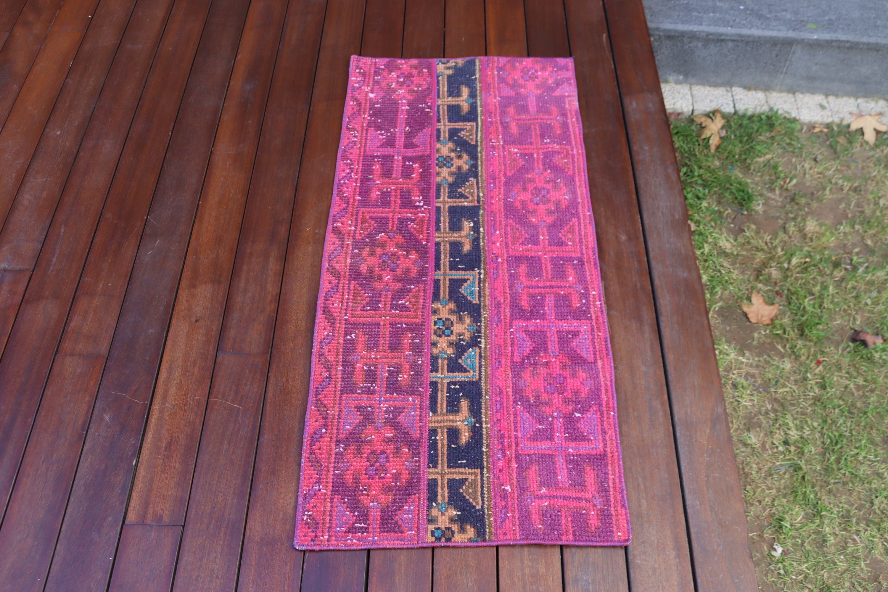 1.6x3.6 ft Küçük Halı, Geometrik Halı, Tribal Halı, Paspas Halıları, Giriş Halıları, Vintage Halı, El Dokuma Halılar, Pembe El Dokuma Halı, Türk Halısı