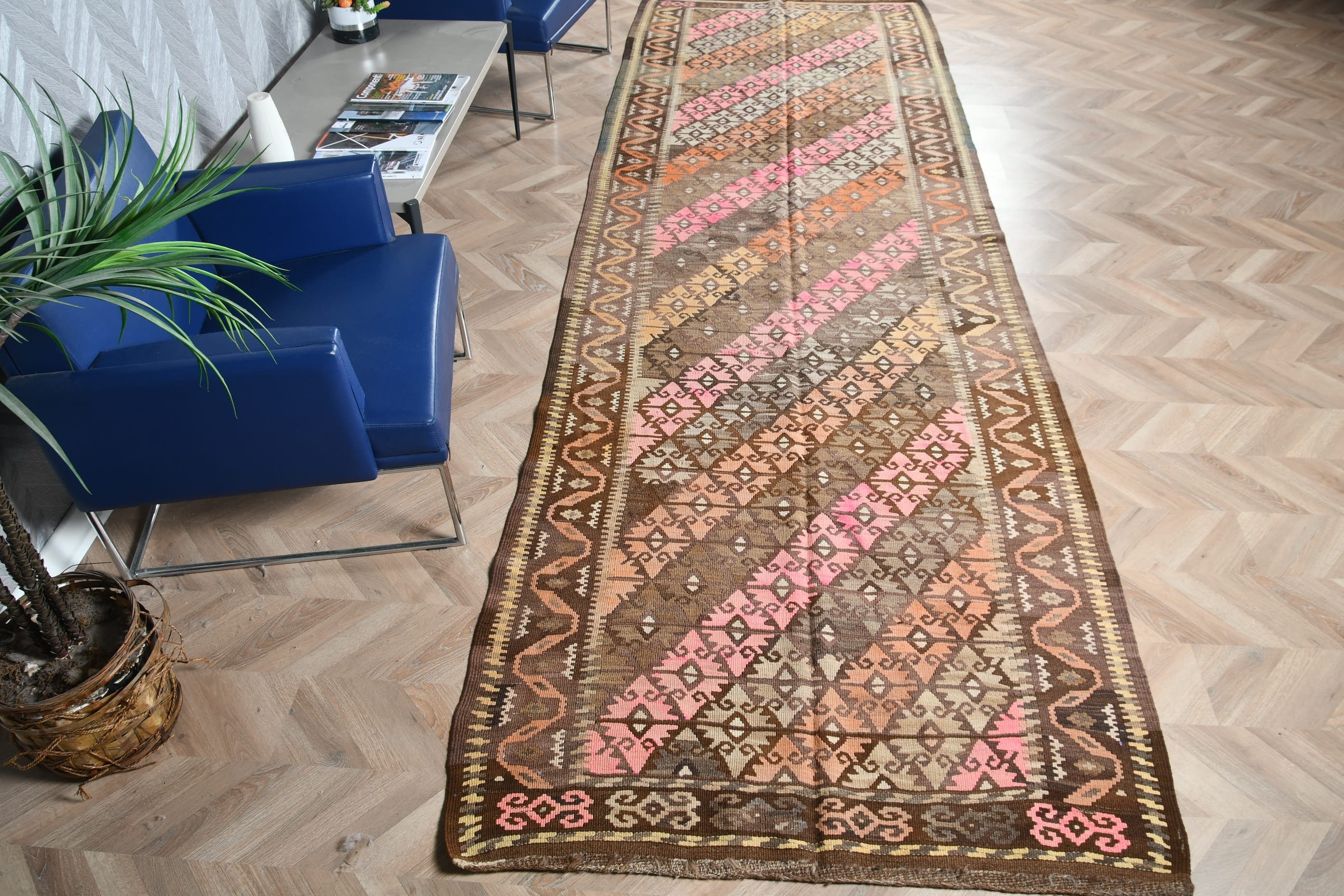 4.3x13.6 ft Runner Halısı, Vintage Halılar, Türk Halısı, Ofis Halıları, Fas Halısı, Runner Halıları, Kahverengi Yatak Odası Halısı, Merdiven Halısı