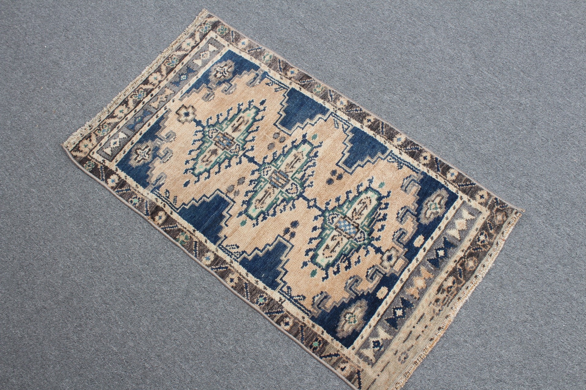 Floor Rug, Rugs for Car Mat, Cool Rug, Vintage Rug, Turkish Rug, Entry Rug, Bath Rug, Beige  1.7x3 ft Small Rug