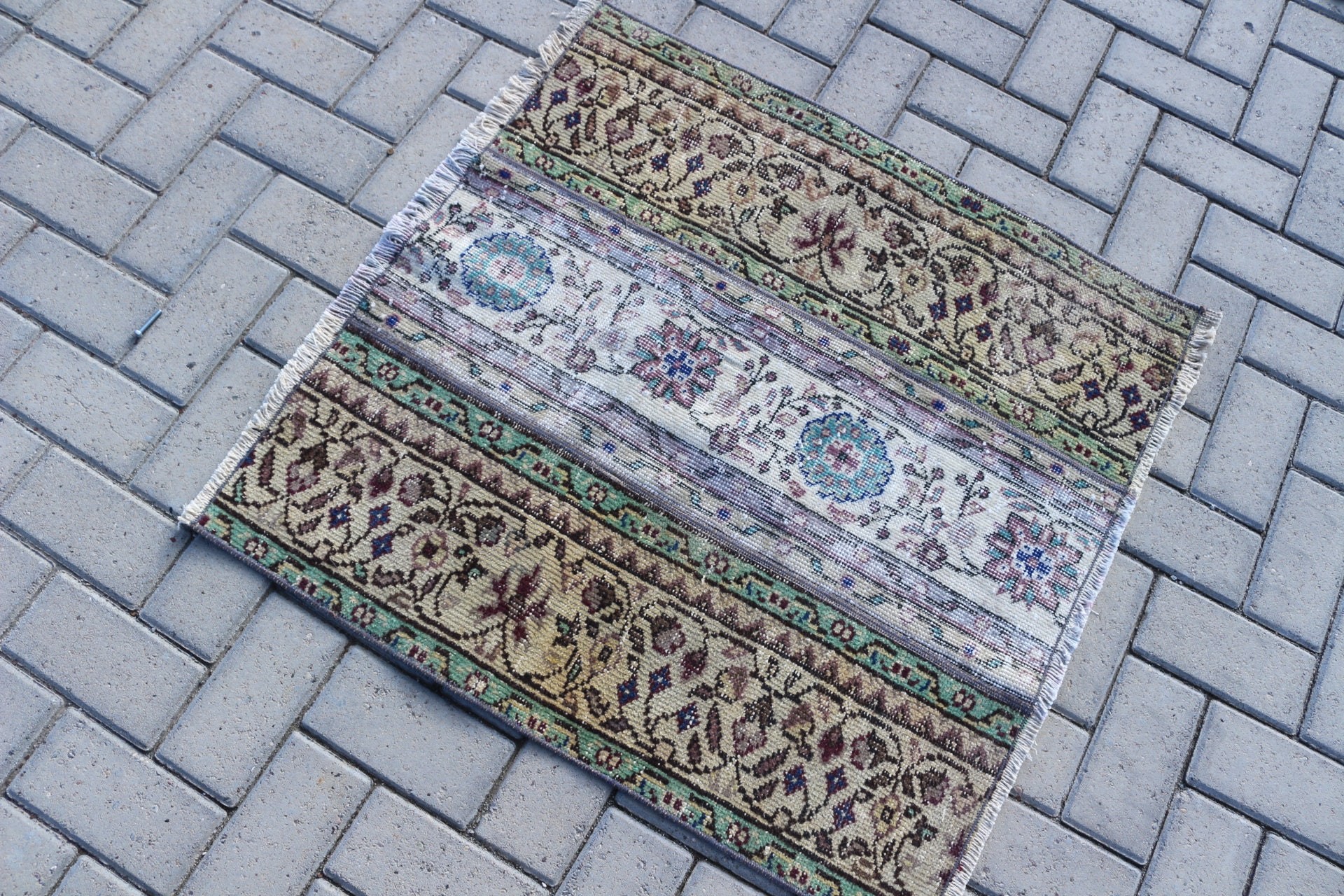 Kitchen Rug, Vintage Rug, 2.7x2.8 ft Small Rug, Green Moroccan Rugs, Oriental Rug, Rugs for Wall Hanging, Turkish Rug, Bathroom Rug
