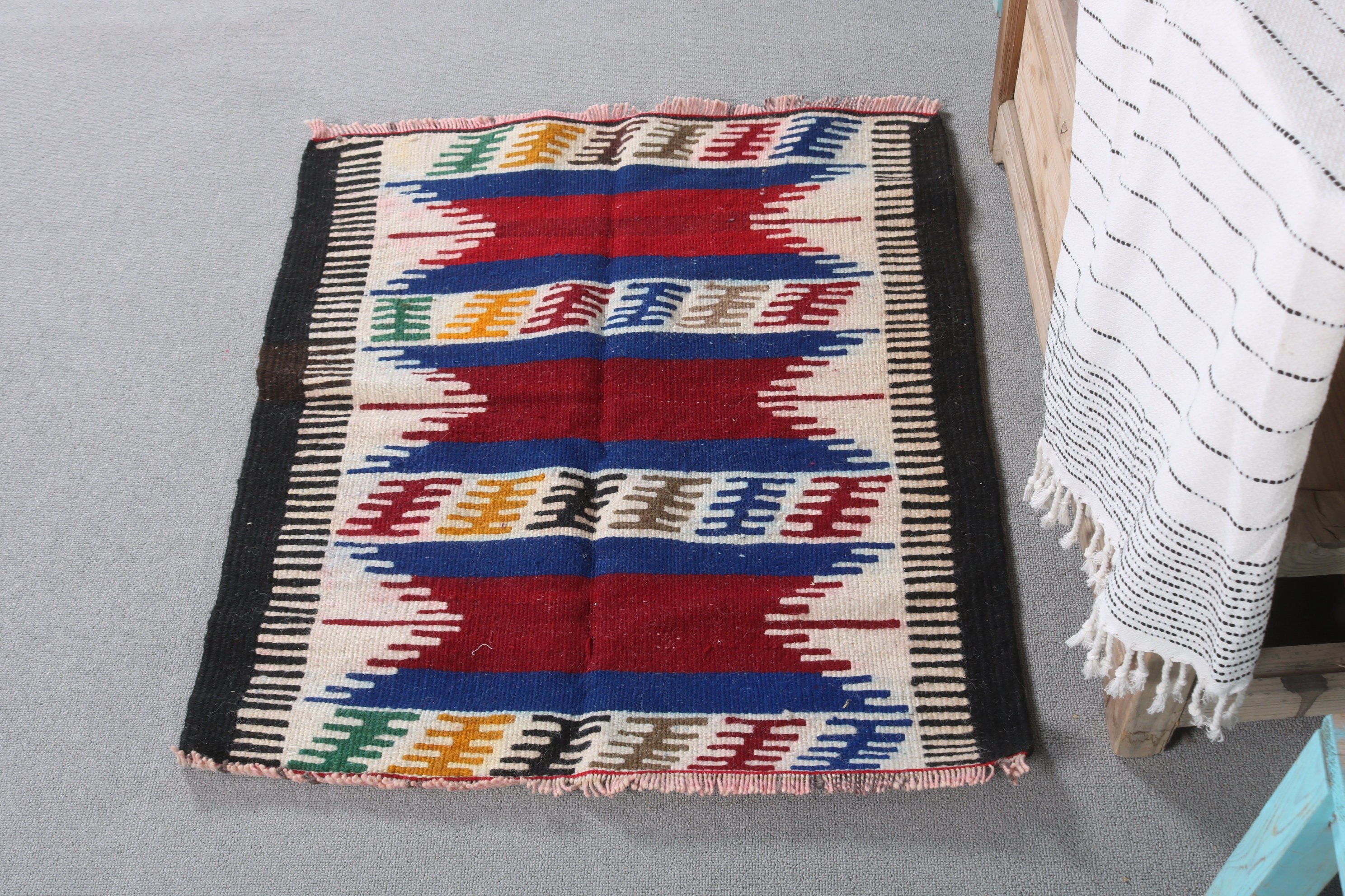 Kilim, Banyo Halısı, Çocuk Halısı, 2.4x2.8 ft Küçük Halı, Vintage Halılar, Kırmızı Mutfak Halıları, Türk Halısı, Fas Halısı, Yer Halısı, Oryantal Halı