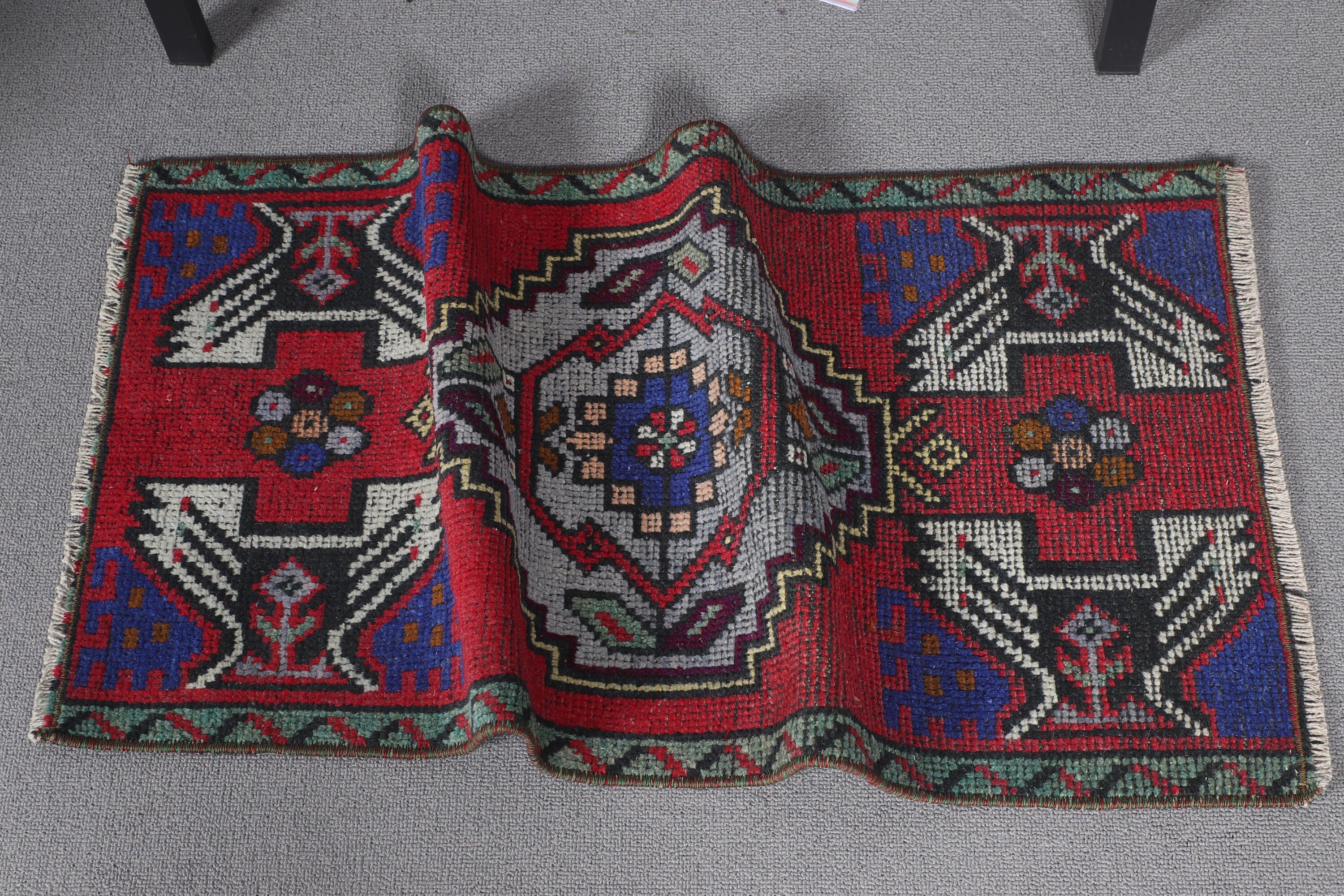 Yün Halı, Sanat Halısı, Türk Halısı, Paspas Halısı, Kırmızı Oryantal Halı, Vintage Halı, Yatak Odası Halıları, 1.5x3 ft Küçük Halılar, Banyo Halısı