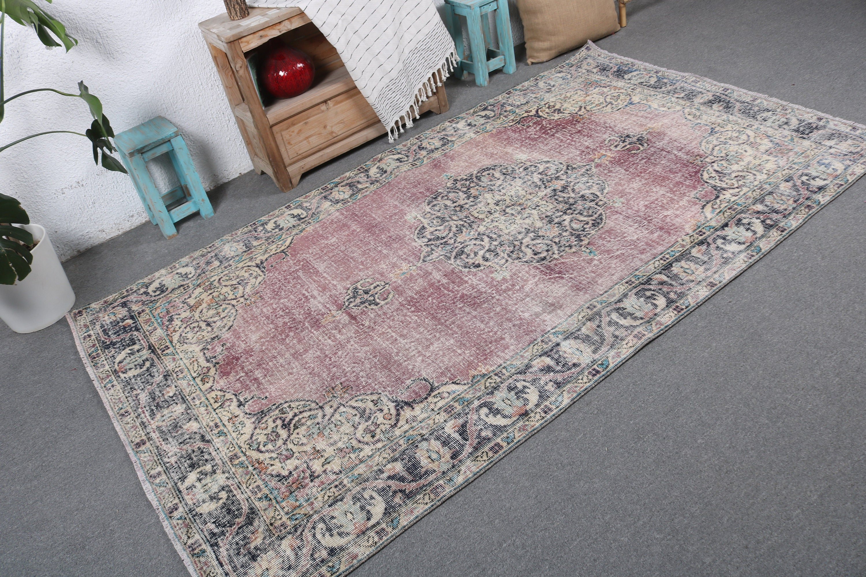 Boho Halılar, Mor Geometrik Halılar, Çocuk Halısı, Oushak Bölge Halısı, Açıklama Halıları, 4,7x8 ft Alan Halısı, Antika Halı, Vintage Halı, Türk Halısı