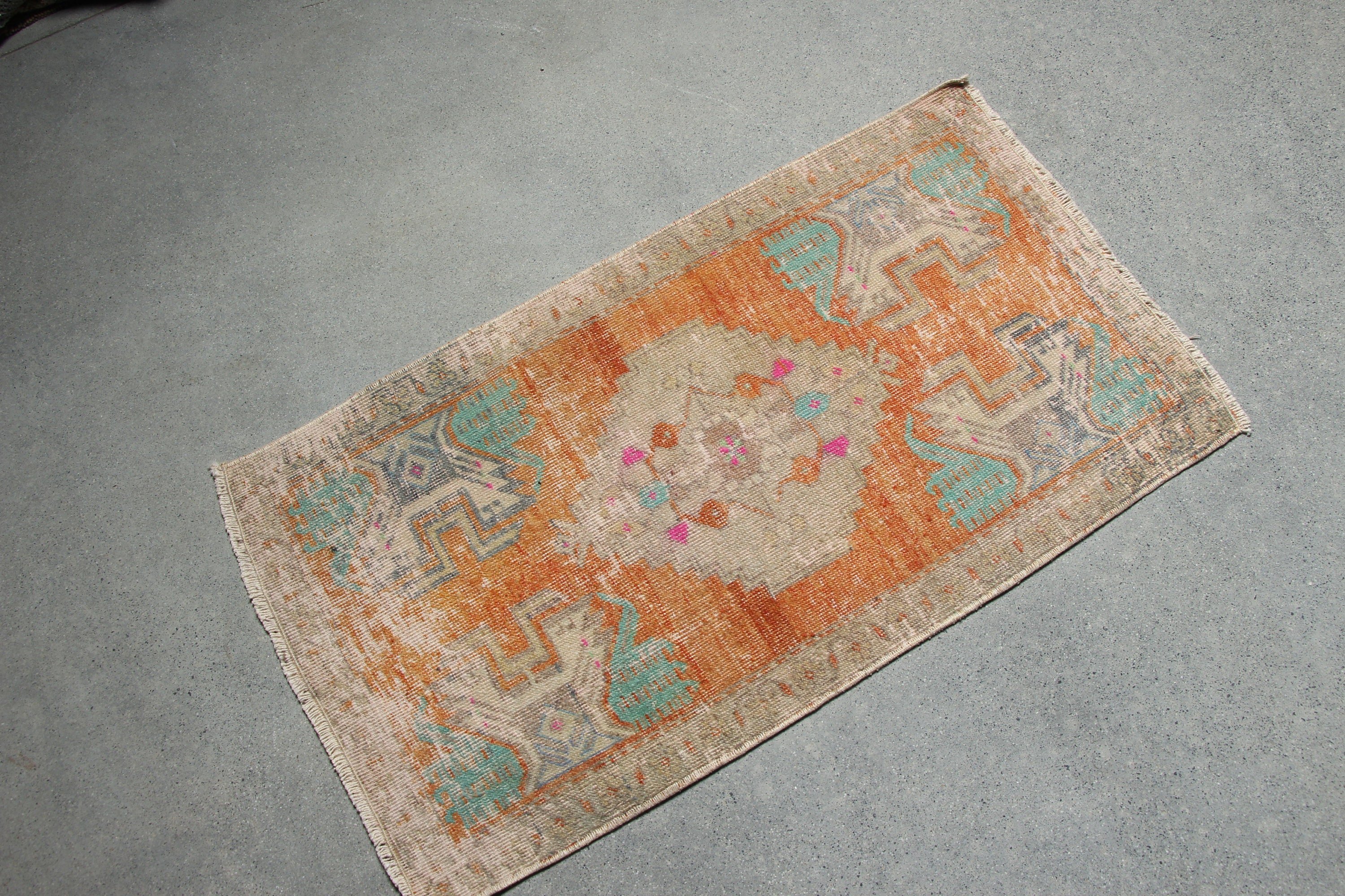 Oushak Halı, Yatak Odası Halıları, Vintage Halı, Türk Halısı, 1.6x3 ft Küçük Halı, Oryantal Halı, Banyo Halıları, Turuncu Anadolu Halısı, Araba Paspas Halıları