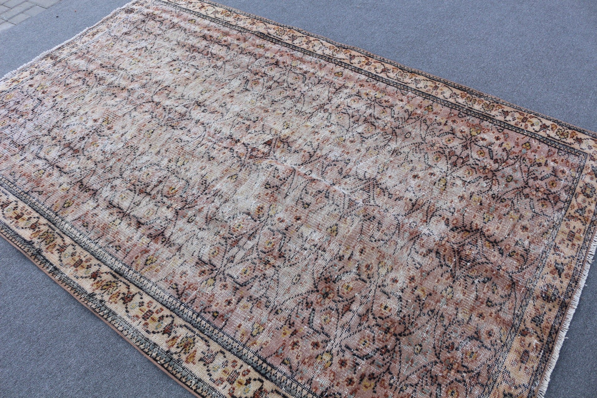 Living Room Rug, Vintage Rugs, Brown Kitchen Rug, 5.3x8.1 ft Large Rugs, Bright Rugs, Oushak Rug, Turkish Rugs, Salon Rugs, Antique Rugs