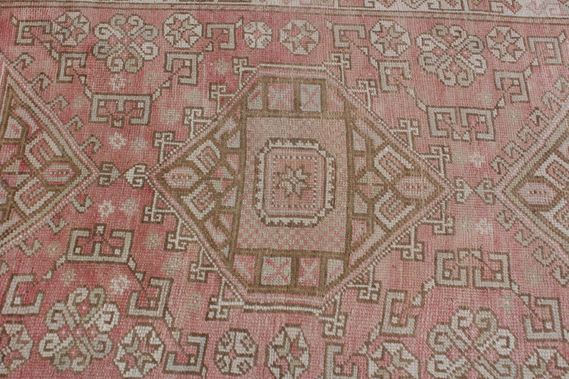 Vintage Rug, Pink Moroccan Rug, Turkish Rugs, Nursery Rug, 4.2x5.6 ft Accent Rug, Cool Rugs, Rugs for Entry, Kitchen Rug