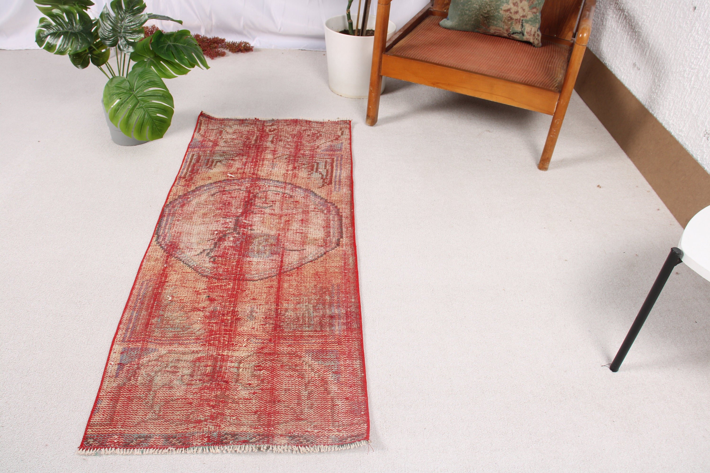 Fas Halısı, 1.8x4.3 ft Küçük Halı, Kırmızı Antika Halı, Yer Halıları, Küçük Alan Halıları, Kabile Halıları, Türk Halıları, Araba Paspas Halısı, Vintage Halılar