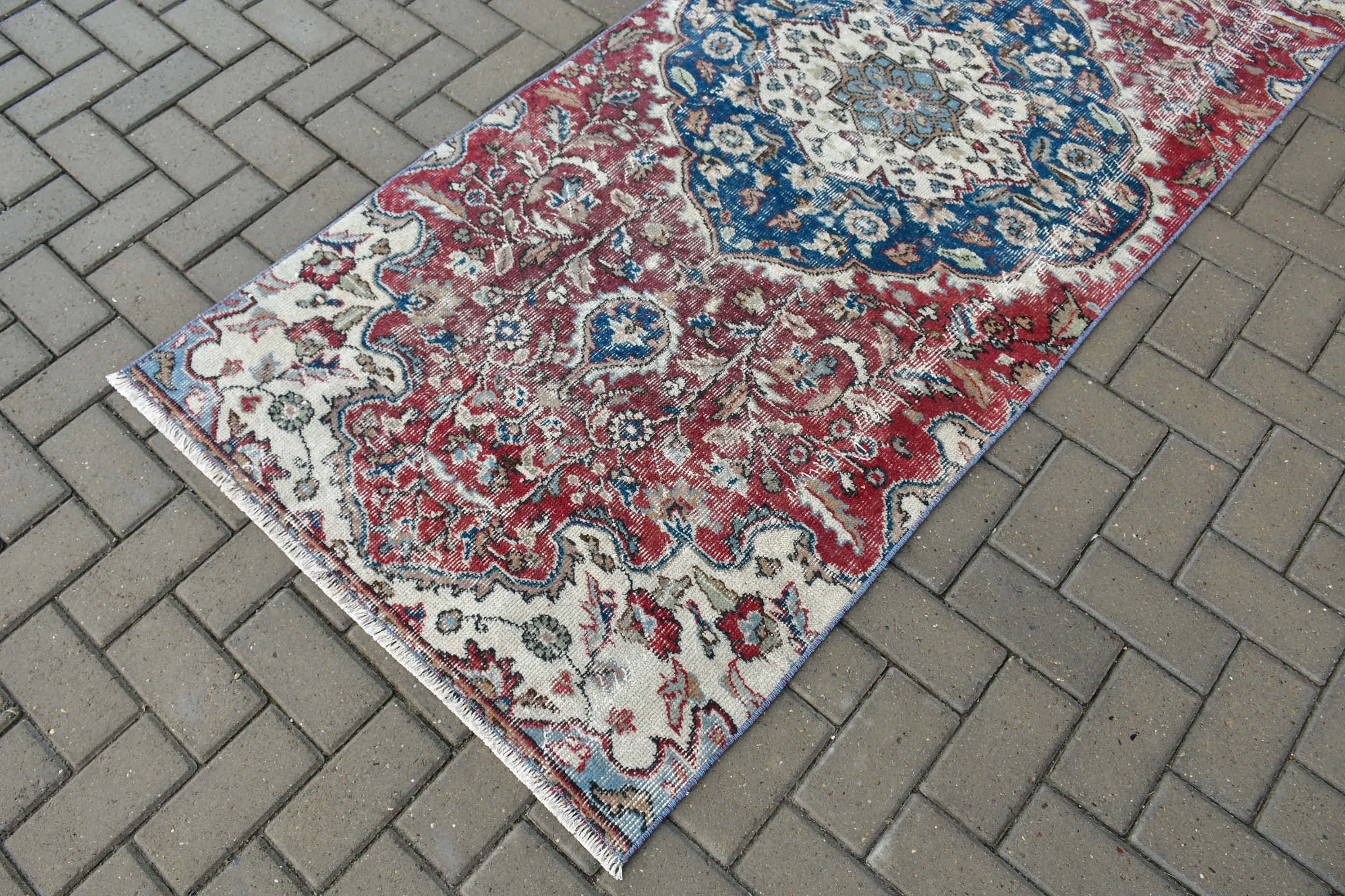 3.1x7.4 ft Accent Rug, Vintage Rug, Turkish Rugs, Moroccan Rugs, Oriental Rug, Kitchen Rug, Bedroom Rugs, Pale Rugs, Red Home Decor Rug