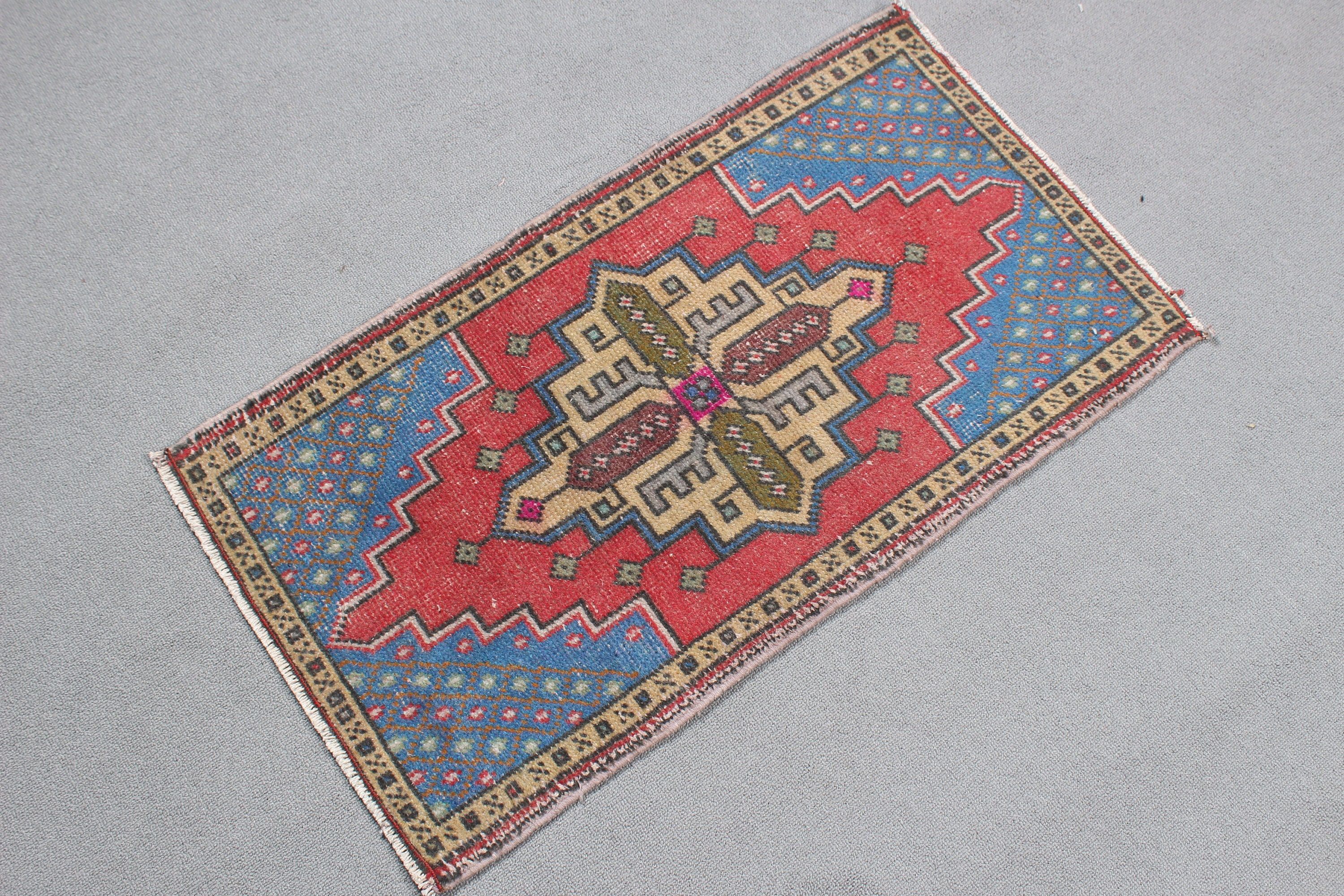 1.5x2.9 ft Small Rug, Oriental Rugs, Small Boho Rug, Red Statement Rug, Turkish Rug, Vintage Rug, Tribal Rugs, Small Area Rug