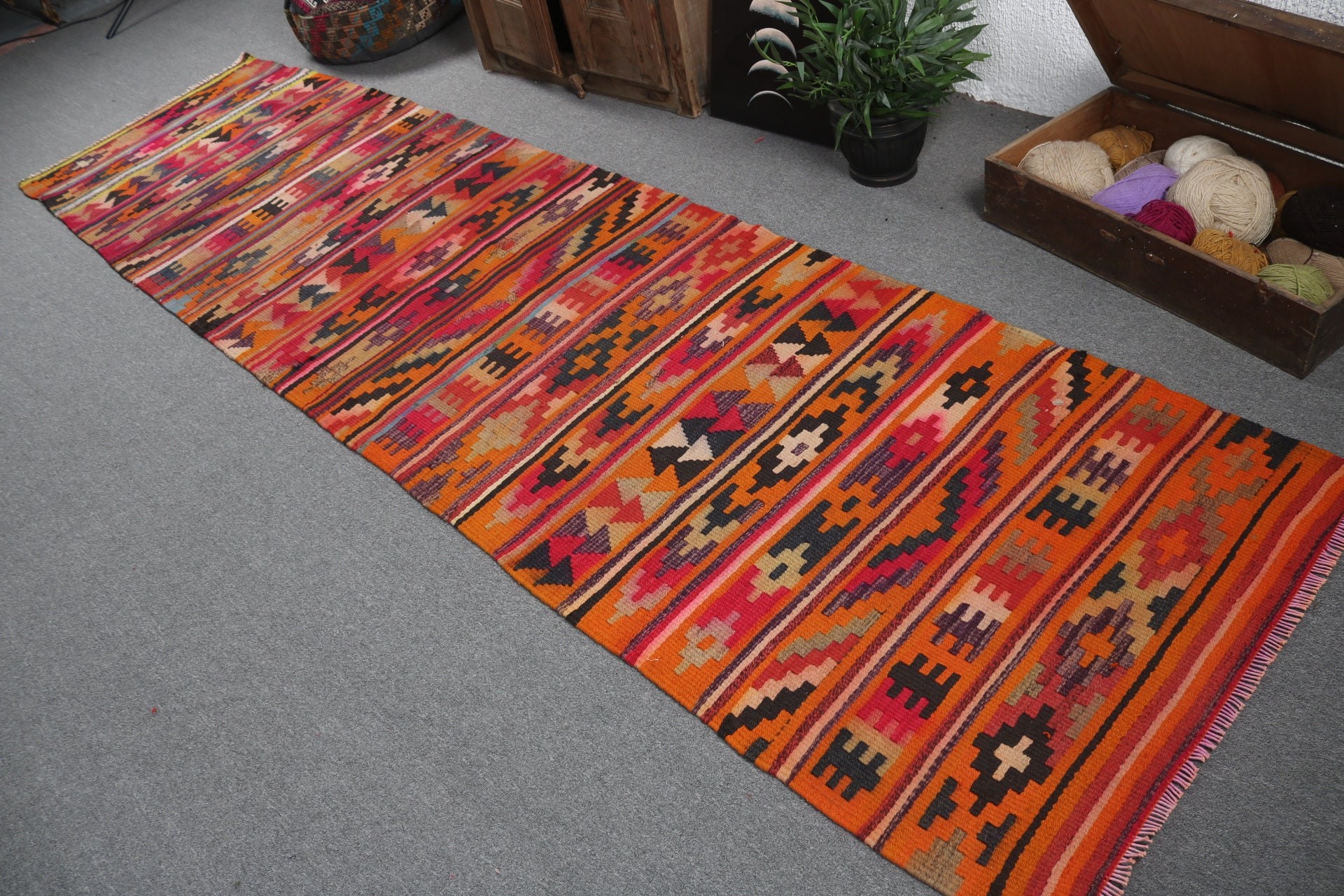 Uzun Yolluk Halıları, Uzun Koşucu Halıları, Vintage Halı, Türk Halıları, 3x11.9 ft Koşucu Halısı, Yatak Odası Halıları, Boho Halısı, Turuncu Yatak Odası Halıları