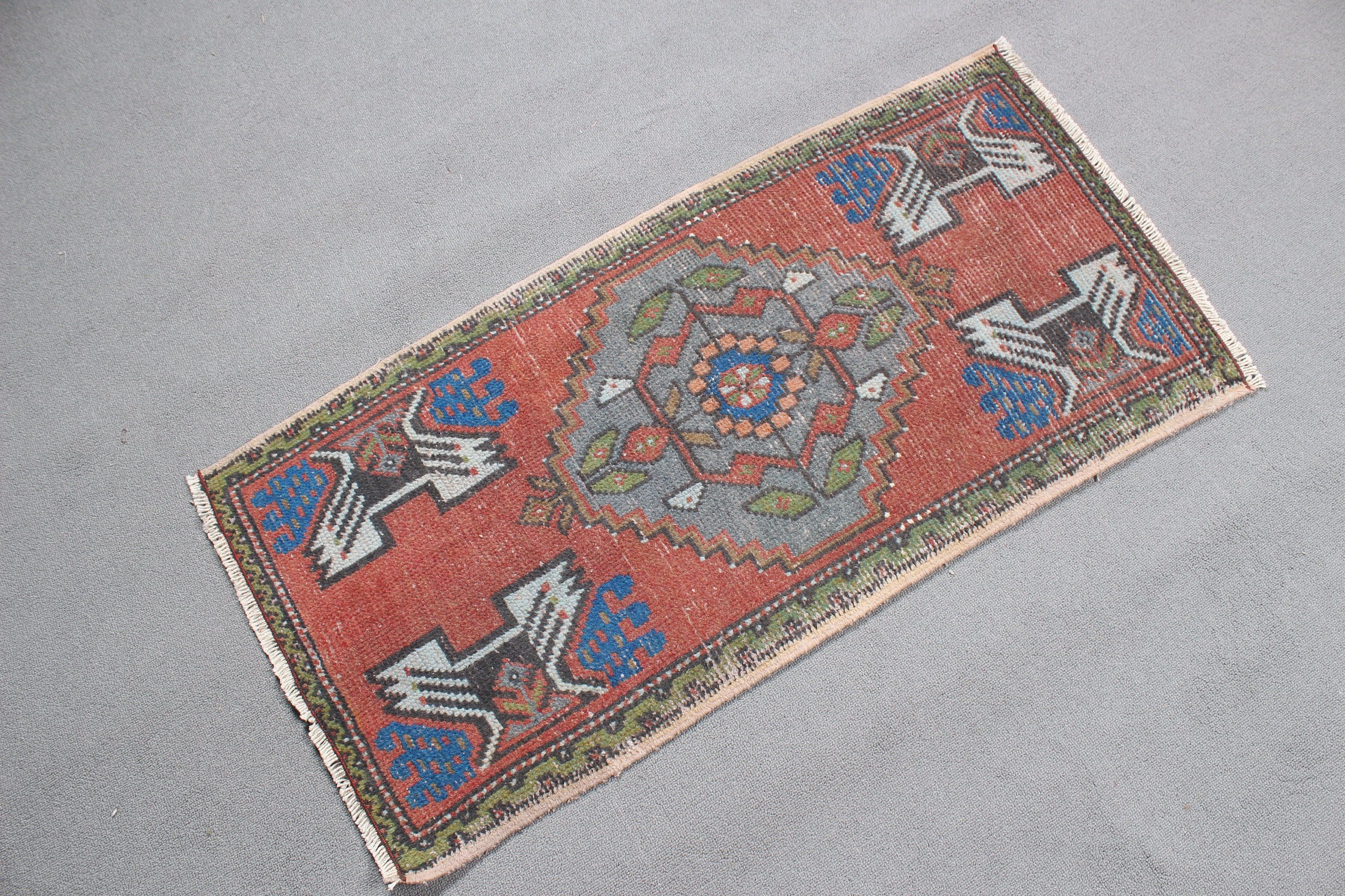 Vintage Rugs, Handwoven Rugs, Bath Rugs, Turkish Rug, Anatolian Rugs, Small Area Rug, Handmade Rugs, Red  1.7x3.4 ft Small Rug