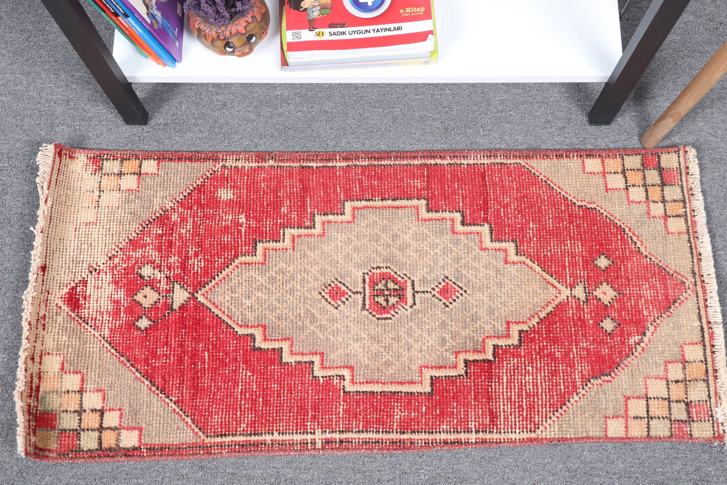 Vintage Rug, Oushak Rug, Red Moroccan Rug, Turkish Rug, Kitchen Rug, 1.4x3.1 ft Small Rugs, Car Mat Rug, Rugs for Entry, Anatolian Rug