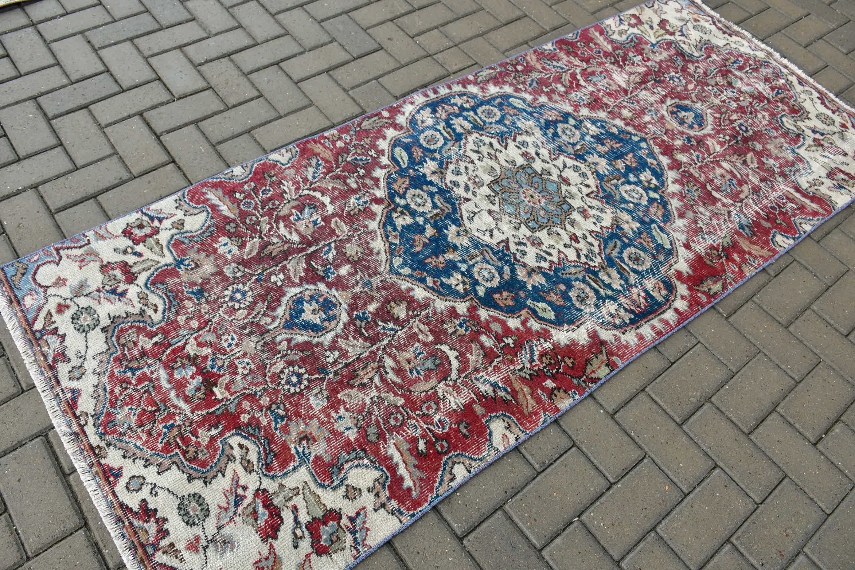 3.1x7.4 ft Accent Rug, Vintage Rug, Turkish Rugs, Moroccan Rugs, Oriental Rug, Kitchen Rug, Bedroom Rugs, Pale Rugs, Red Home Decor Rug