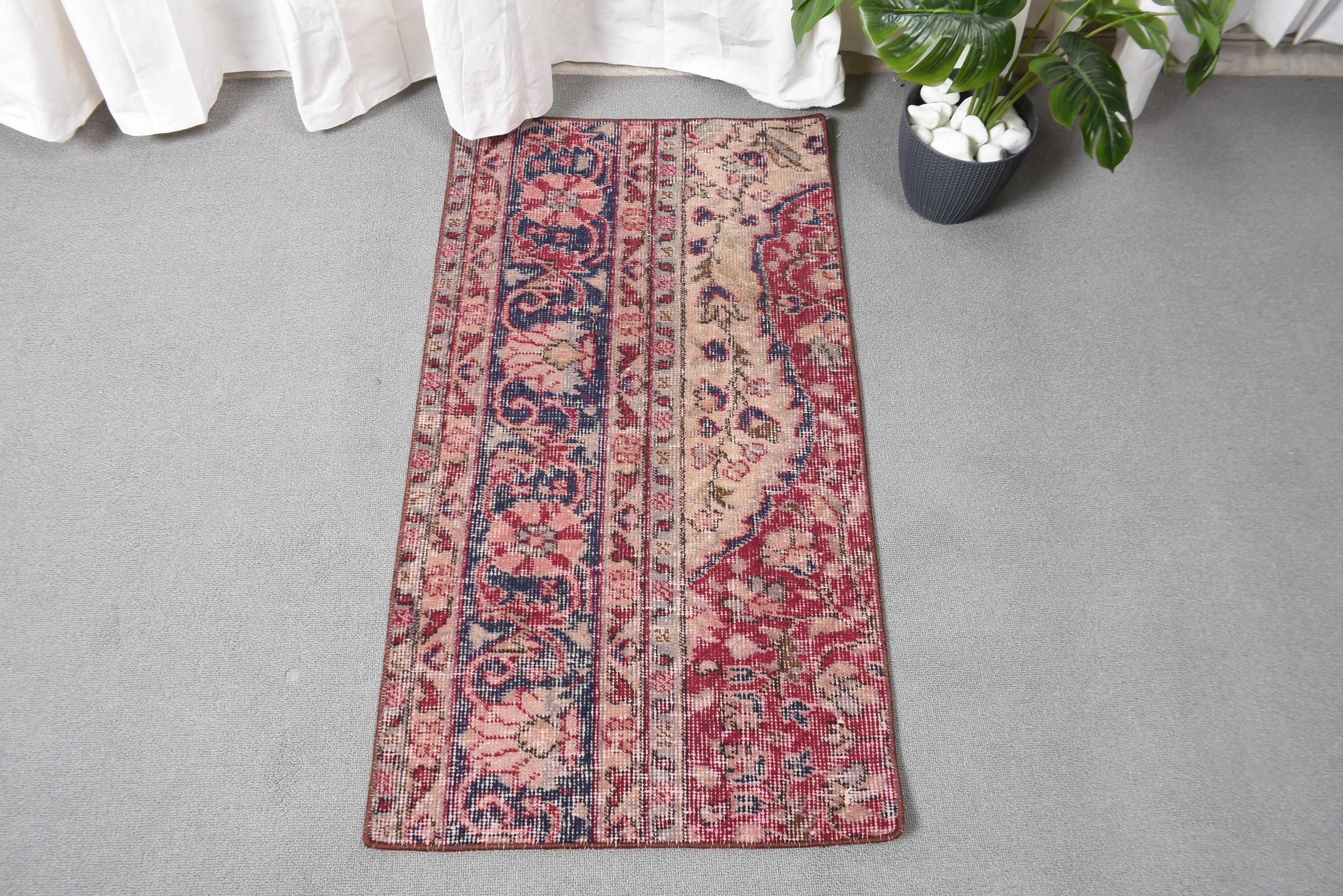 Vintage Halı, Giriş Halıları, Sanatsal Halı, Duvara Asılı Halılar, Türk Halısı, Kırmızı 1.8x3.3 ft Küçük Halı, Nötr Halılar