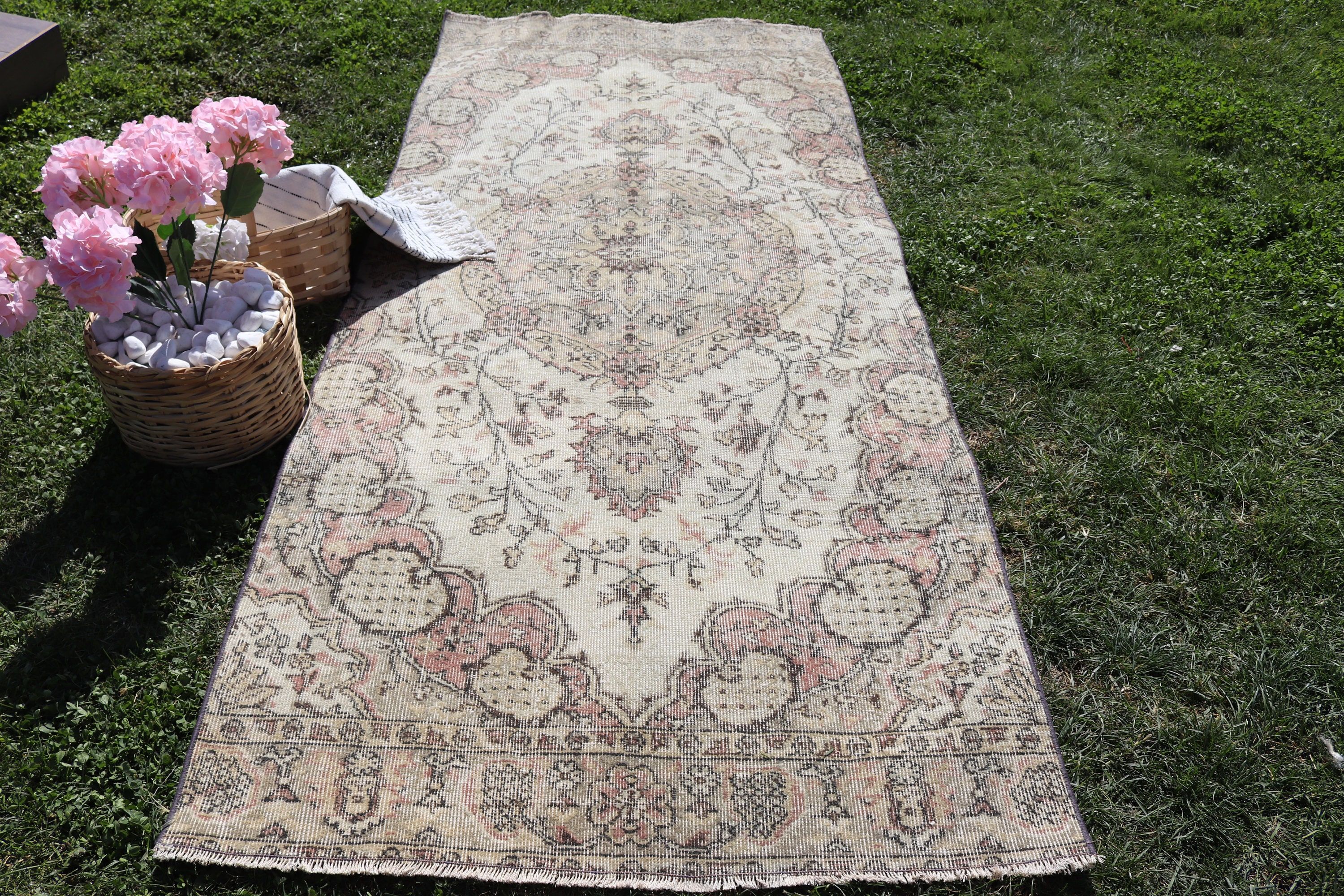 Vintage Halılar, Yün Halılar, Bej Antika Halılar, Modern Halı, 3,7x8,6 ft Alan Halısı, Boho Halıları, Türk Halıları, Oushak Bölge Halısı, Oturma Odası Halıları