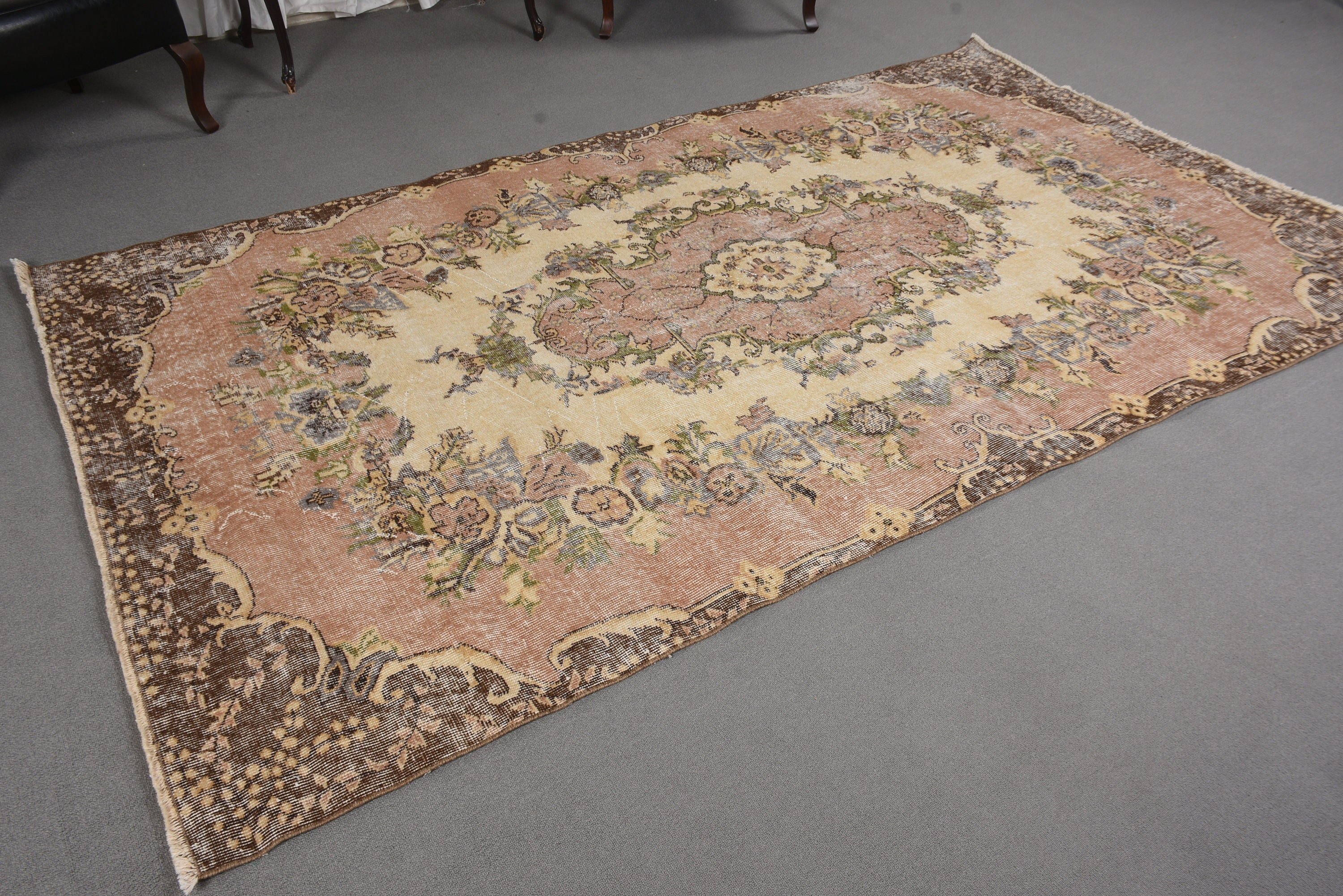 Dining Room Rugs, Vintage Rug, Beige Antique Rugs, Living Room Rugs, Bedroom Rugs, 5.5x9.3 ft Large Rugs, Turkish Rugs, Oushak Rugs