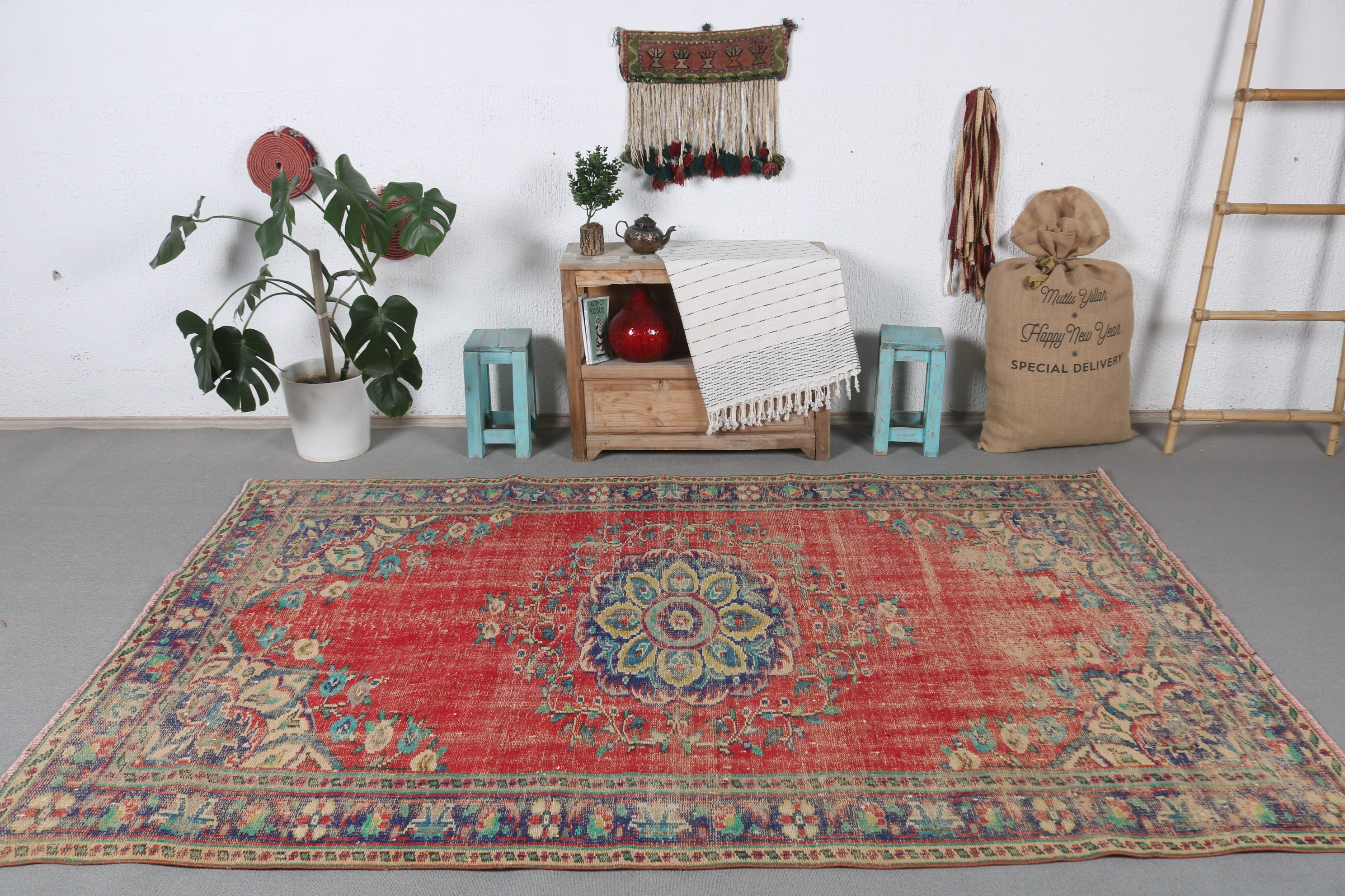 Dining Room Rugs, Turkish Rug, Home Decor Rug, Anatolian Rug, Vintage Rug, Red Home Decor Rugs, Turkey Rug, 5.4x8.5 ft Large Rug, Salon Rug