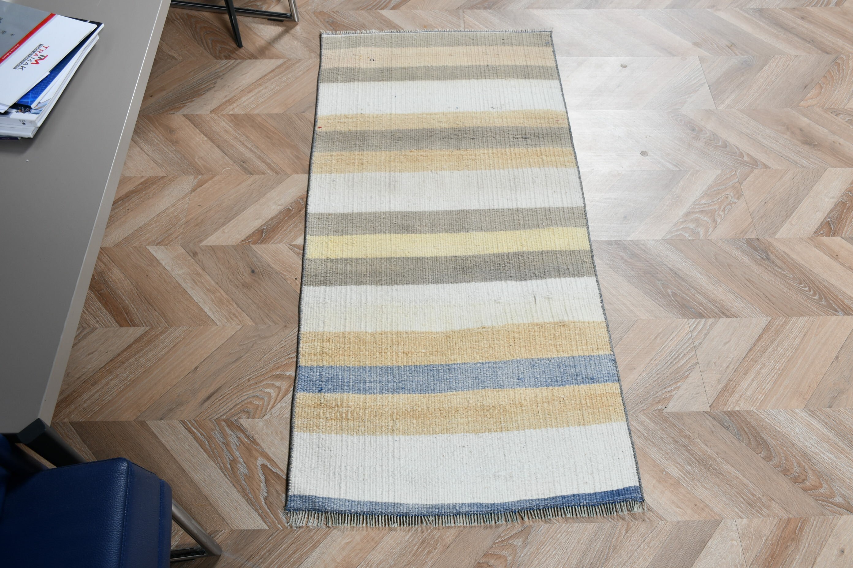 Çocuk Halısı, Sanat Halıları, 1.9x4 ft Küçük Halı, Vintage Halı, Kilim, Fas Halısı, Giriş Halıları, Türk Halısı, Antika Halı, Bej Ev Dekorasyonu Halısı