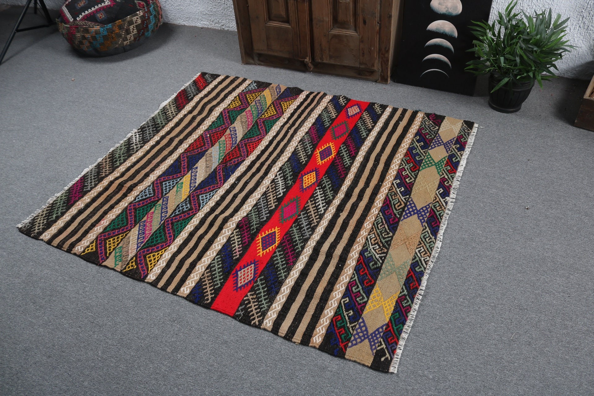 Entry Rug, Vintage Rugs, Turkish Rug, Black Bedroom Rugs, 4.4x4.9 ft Accent Rug, Rugs for Decorative, Bedroom Rug, Floor Rug, Handwoven Rug