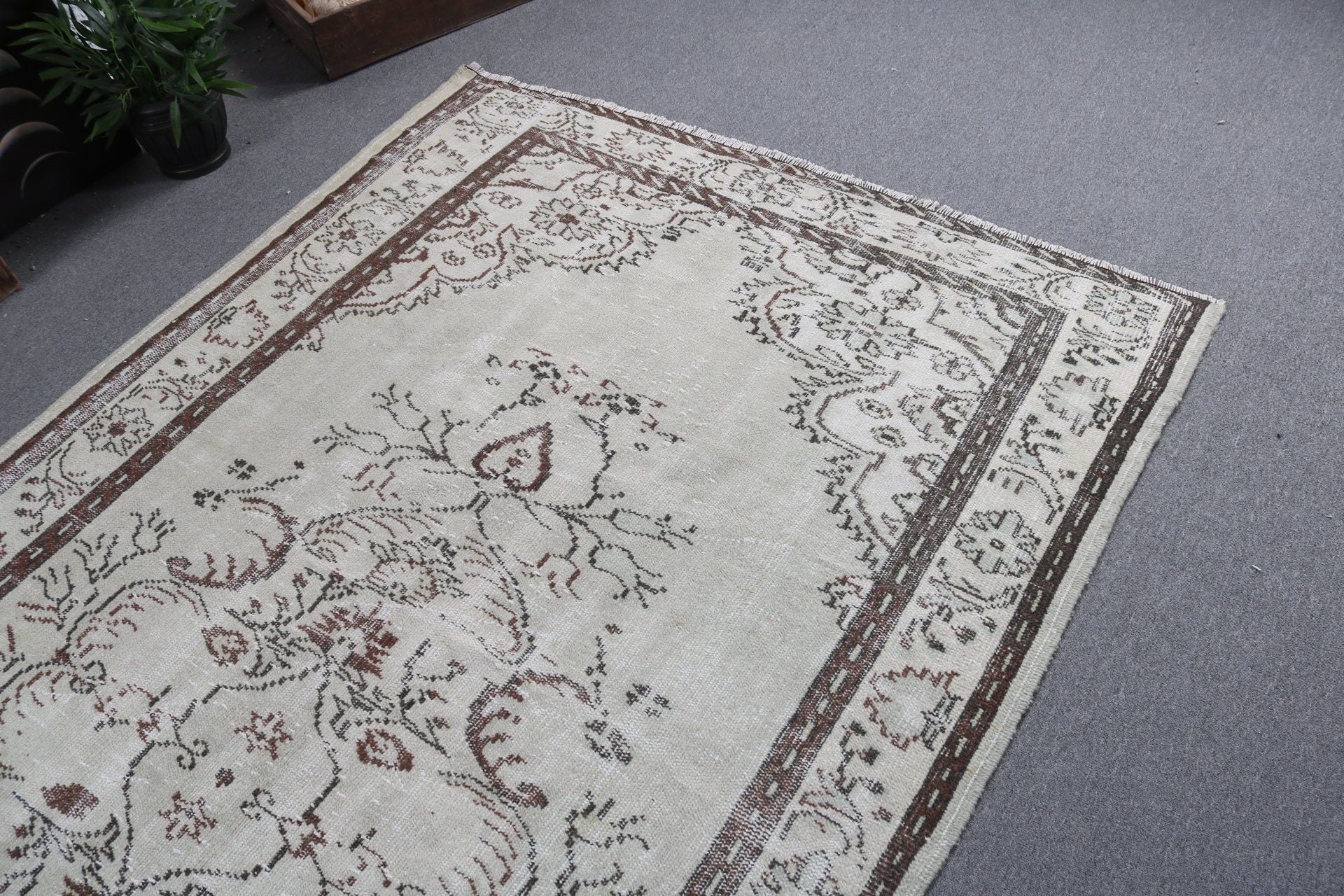 Oturma Odası Halıları, Kabile Halısı, El Dokuma Halısı, Oushak Halısı, Yeşil Lüks Halısı, Türk Halısı, Vintage Halıları, 5.3x9.5 ft Büyük Halısı, Yemek Odası Halısı